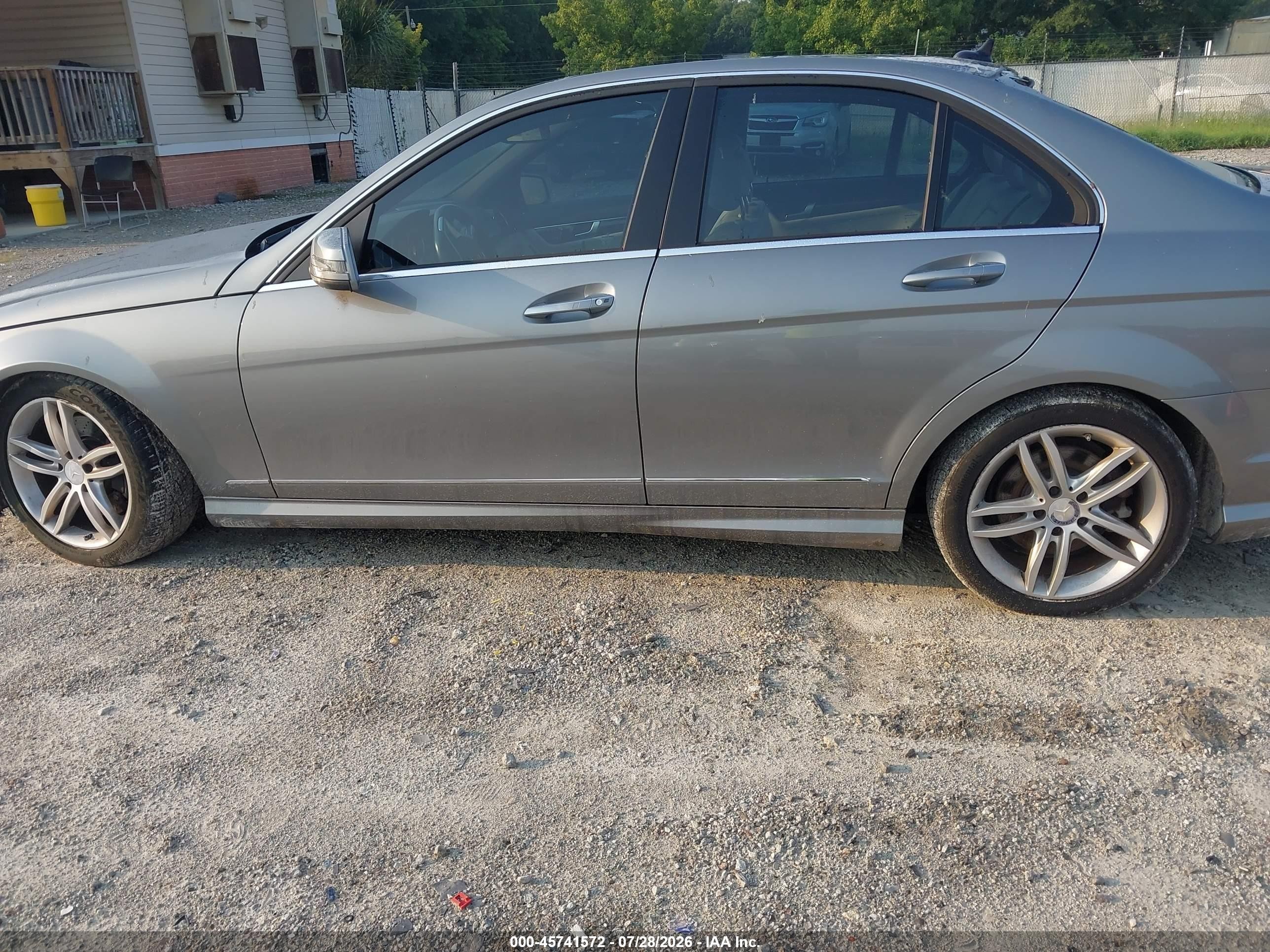 2013 Mercedes-benz C 300 Sport 4matic Серый vin: WDDGF8AB5DR283840
