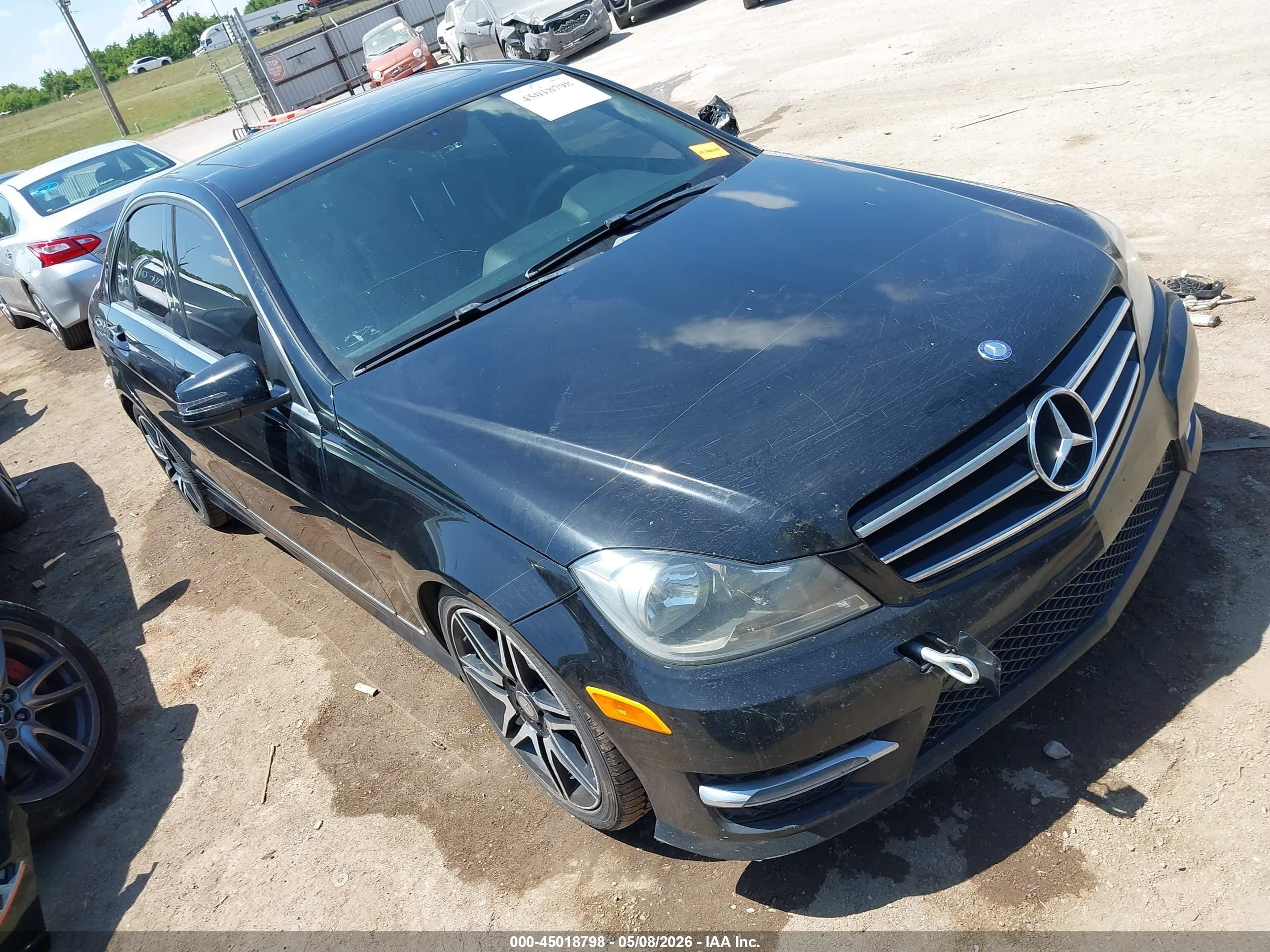 2013 Mercedes-benz C 300 Sport 4matic Black vin: WDDGF8AB5DR288651