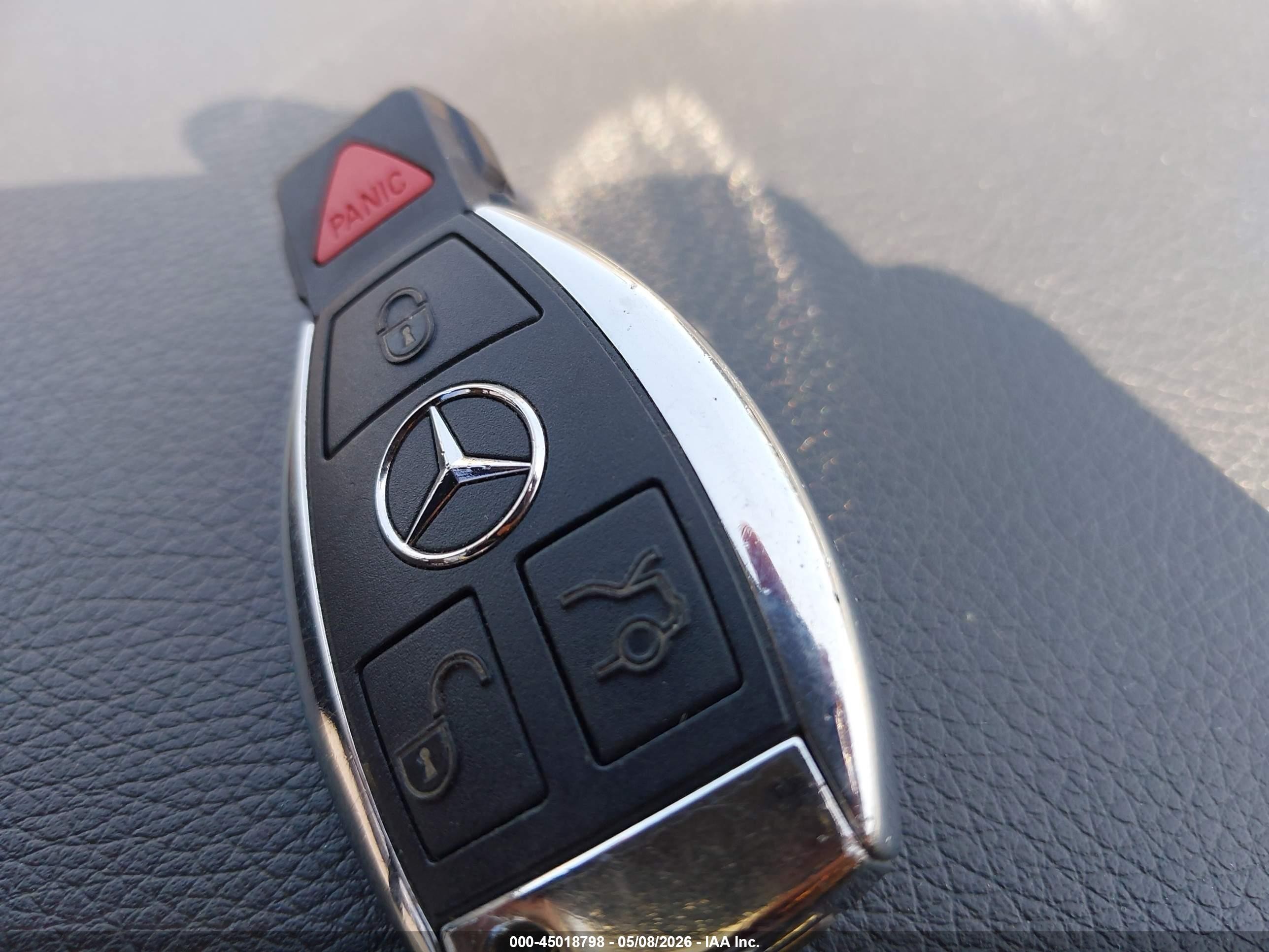 2013 Mercedes-benz C 300 Sport 4matic Black vin: WDDGF8AB5DR288651