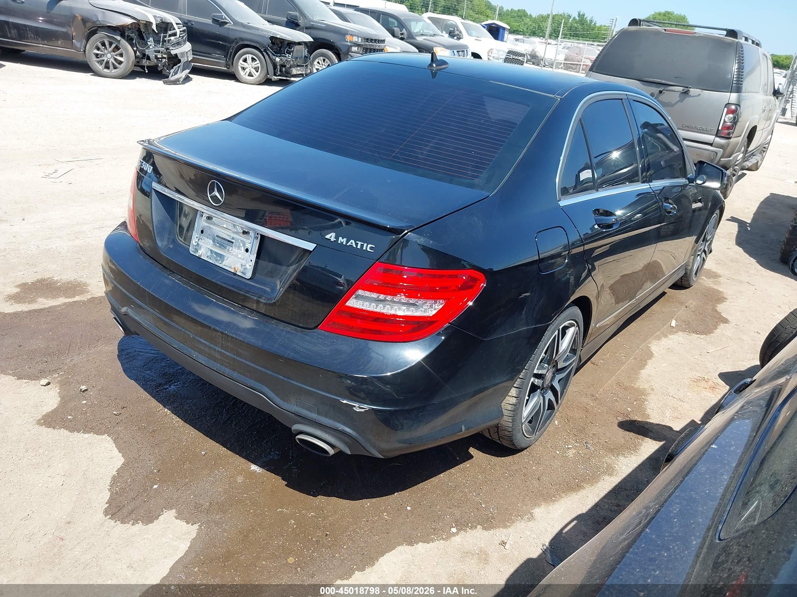 2013 Mercedes-benz C 300 Sport 4matic Black vin: WDDGF8AB5DR288651