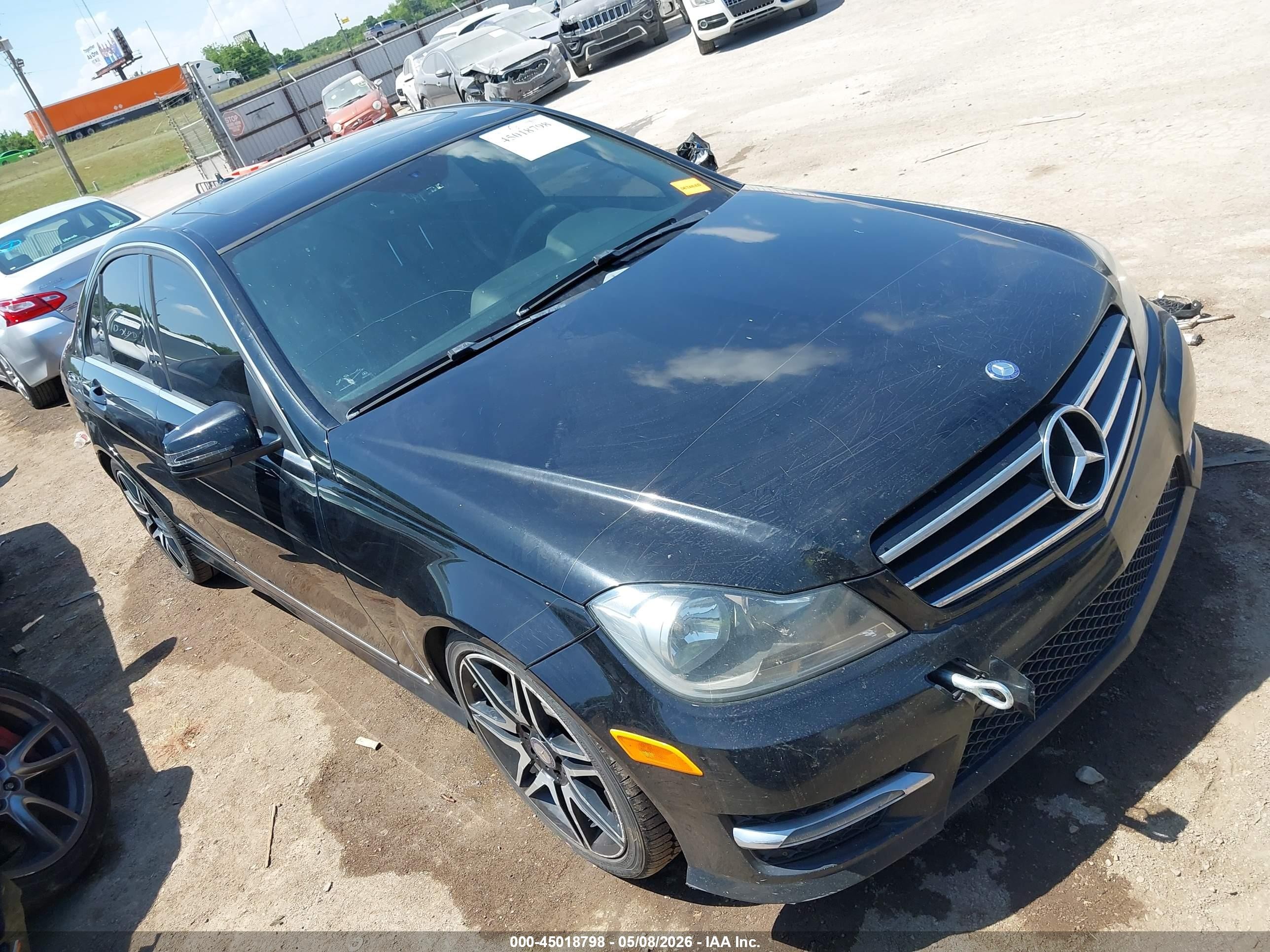 2013 Mercedes-benz C 300 Sport 4matic Black vin: WDDGF8AB5DR288651