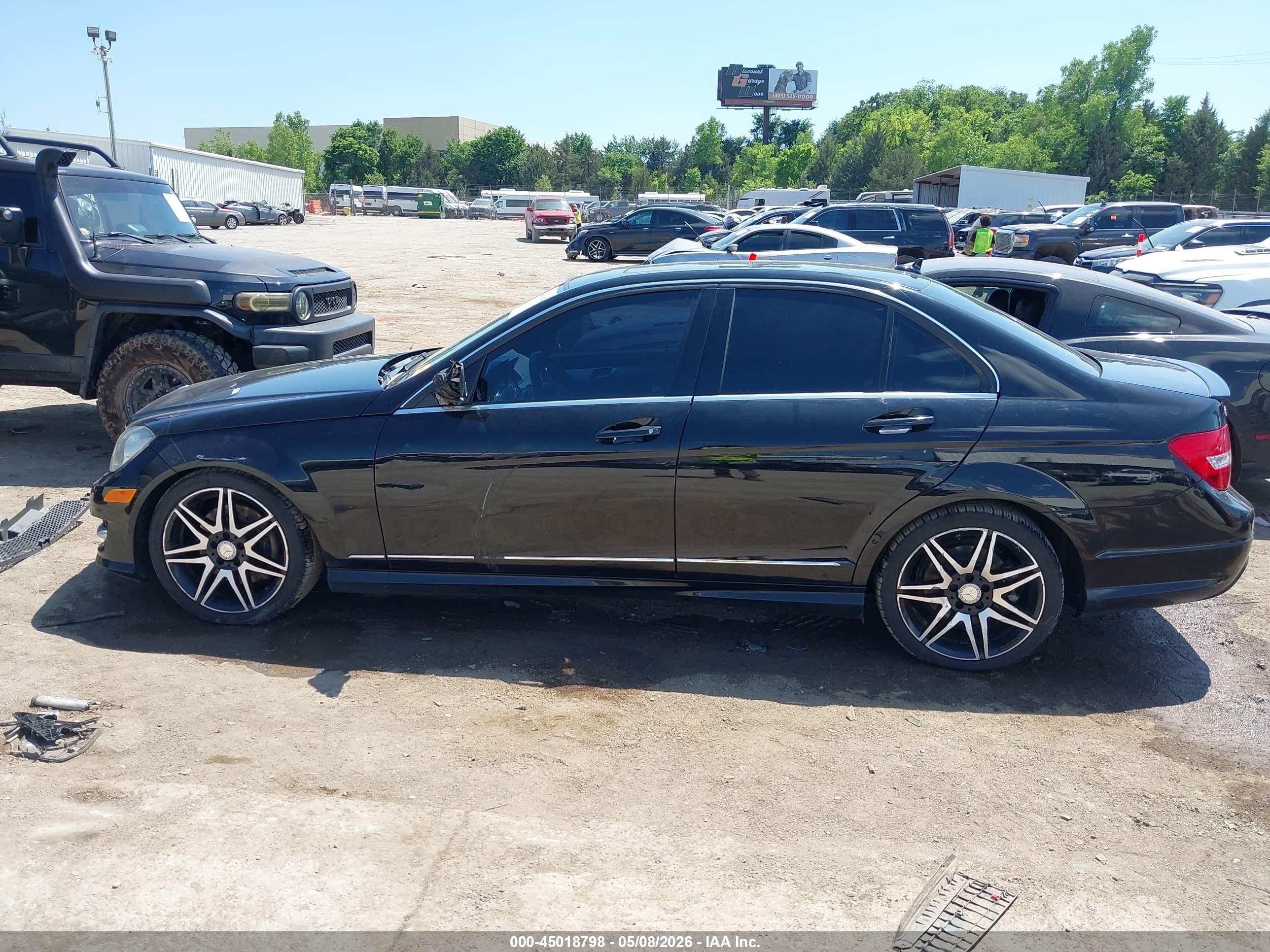 2013 Mercedes-benz C 300 Sport 4matic Black vin: WDDGF8AB5DR288651