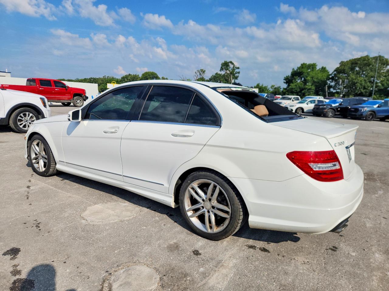 2014 Mercedes-benz C 300 4matic White vin: WDDGF8AB5EA914845