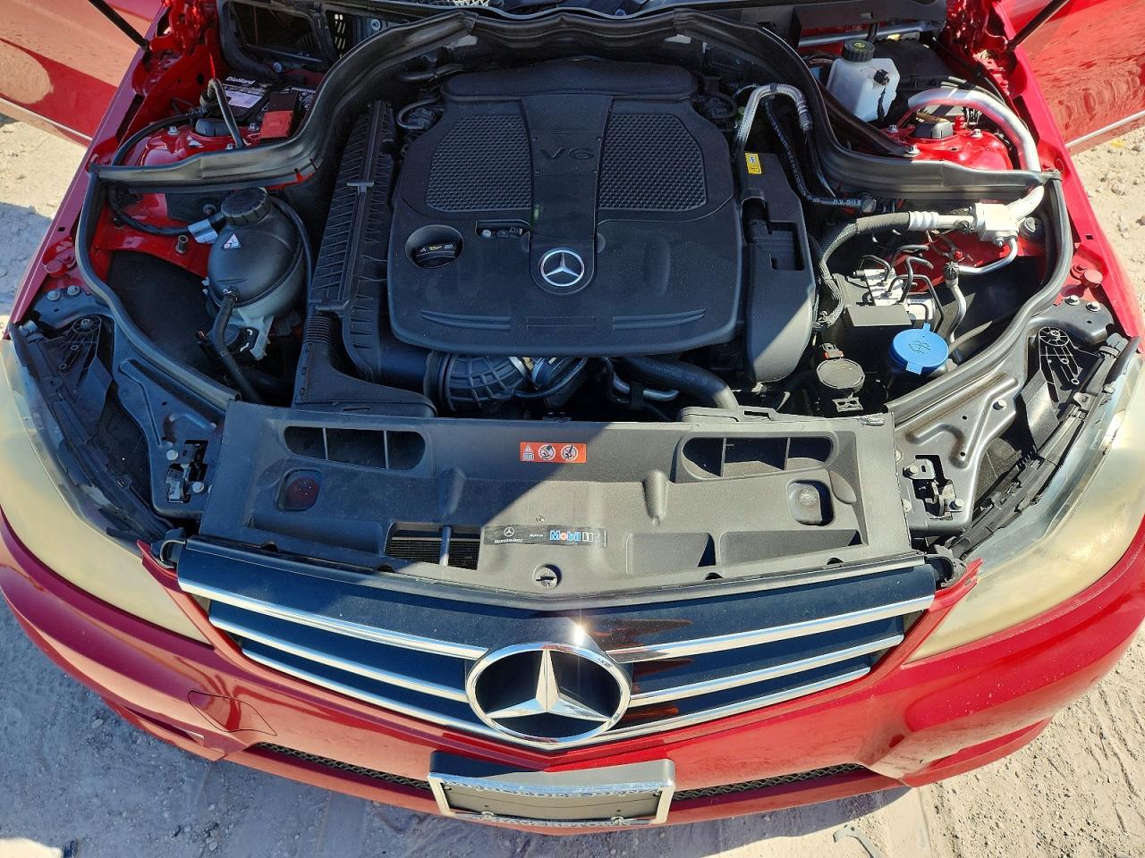 2014 Mercedes-benz C 300 4matic Красный vin: WDDGF8AB5EA936103