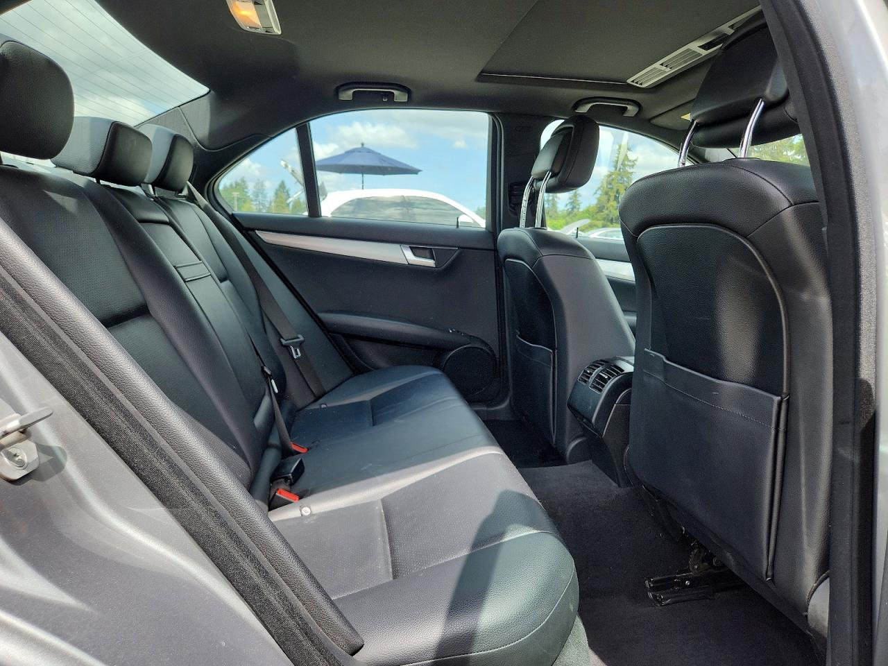 2014 Mercedes-benz C 300 4matic Серый vin: WDDGF8AB5EA939972
