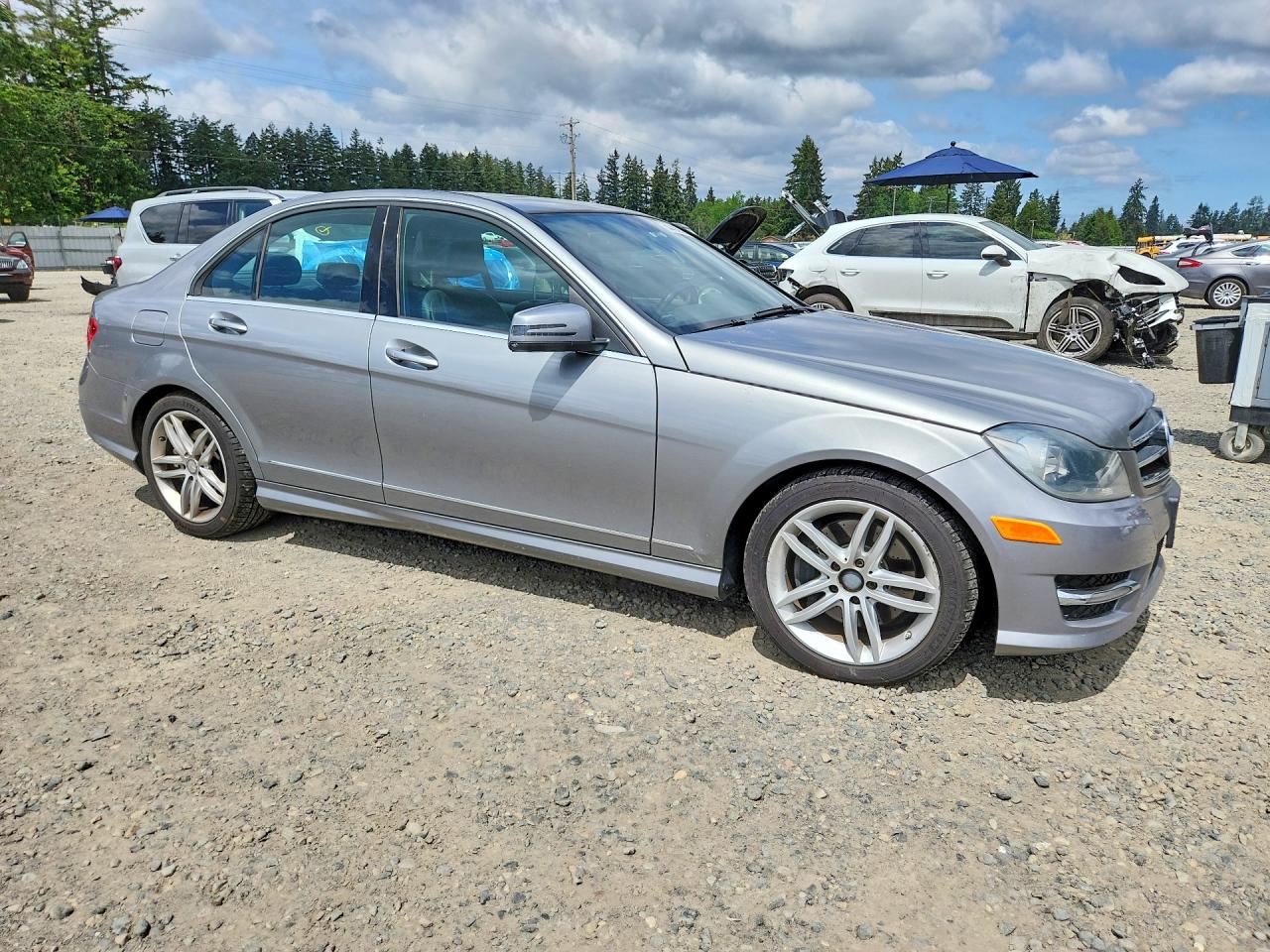 2014 Mercedes-benz C 300 4matic Серый vin: WDDGF8AB5EA939972