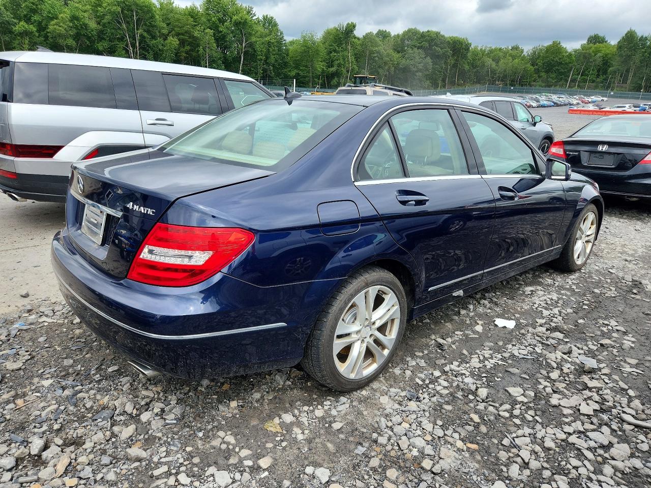 2014 Mercedes-benz C 300 4matic Blue vin: WDDGF8AB5EG180978