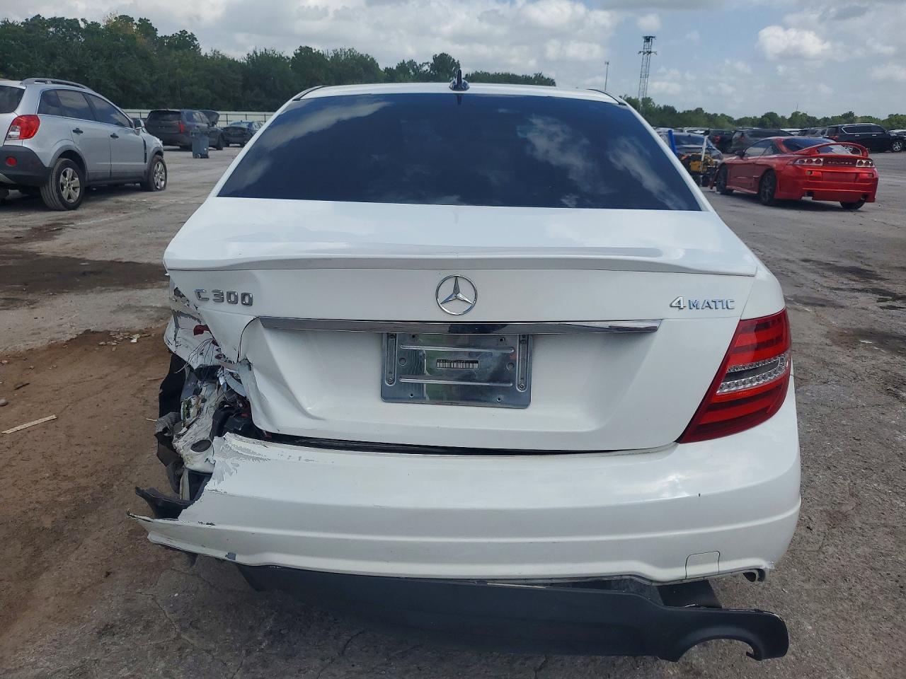 2014 Mercedes-benz C 300 4matic Белый vin: WDDGF8AB5EG230343