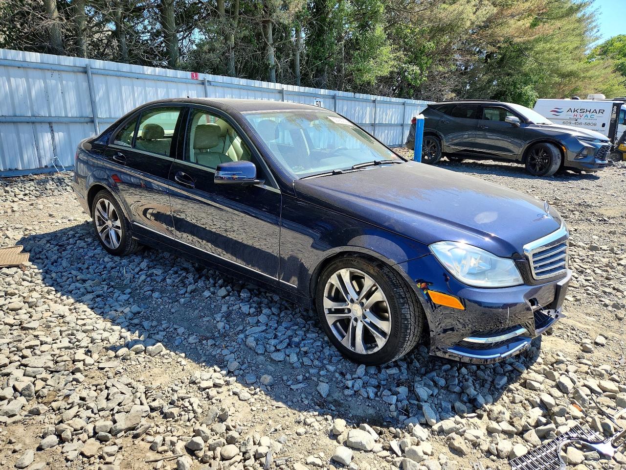 2014 Mercedes-benz C 300 4matic Blue vin: WDDGF8AB5ER303036