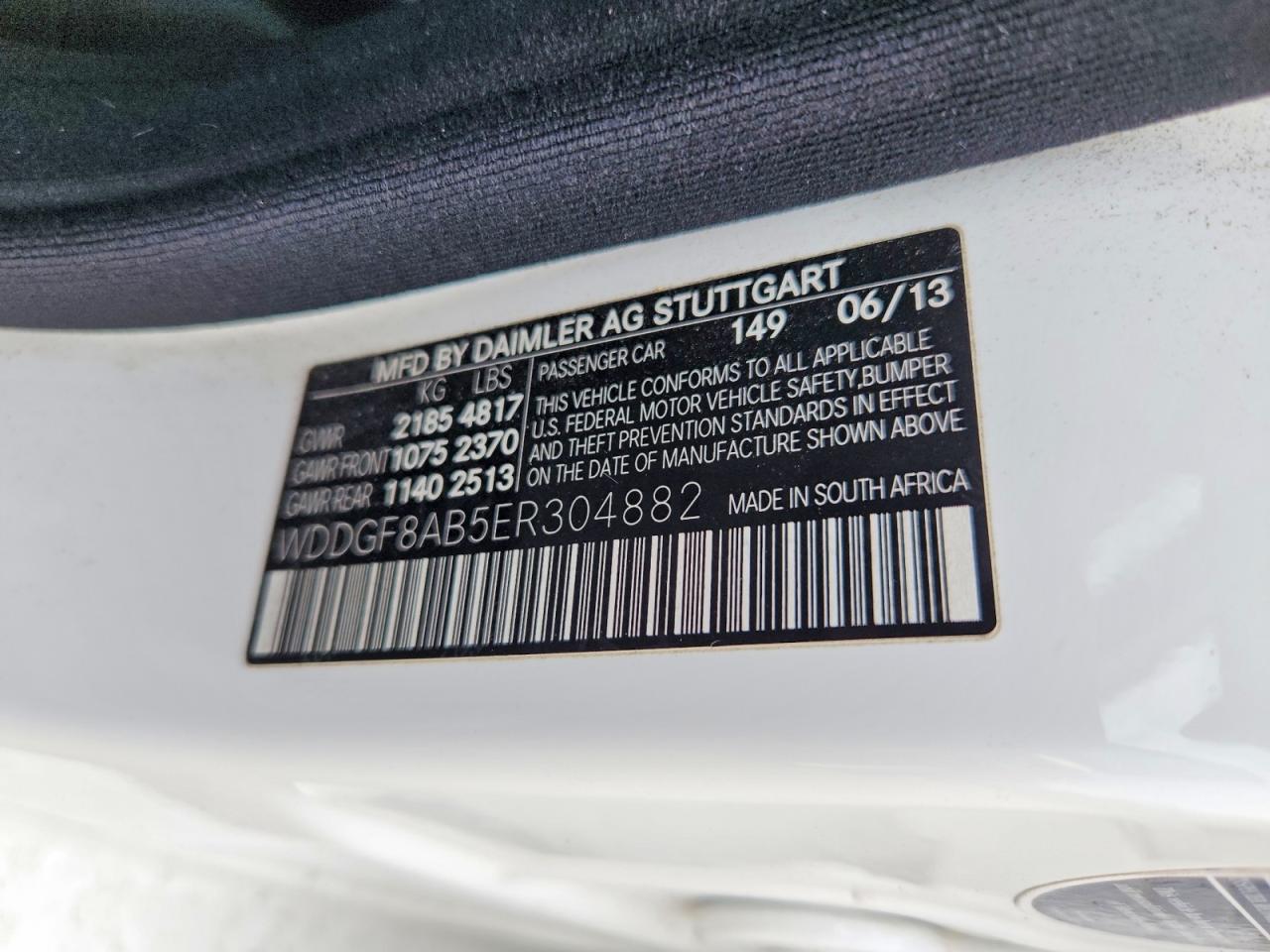 2014 Mercedes-benz C 300 4matic White vin: WDDGF8AB5ER304882
