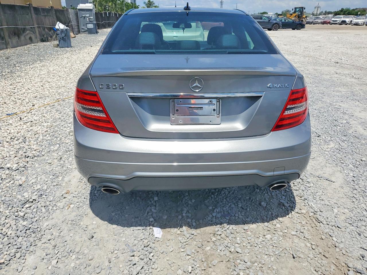 2013 Mercedes-benz C 300 4matic Gray vin: WDDGF8AB6DA812274