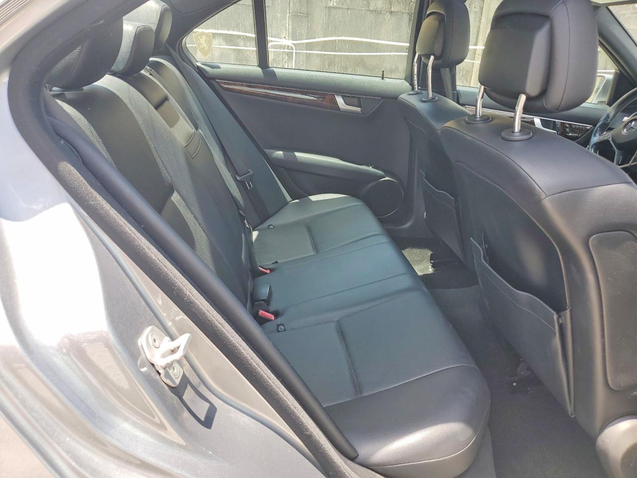 2013 Mercedes-benz C 300 4matic Gray vin: WDDGF8AB6DA812274