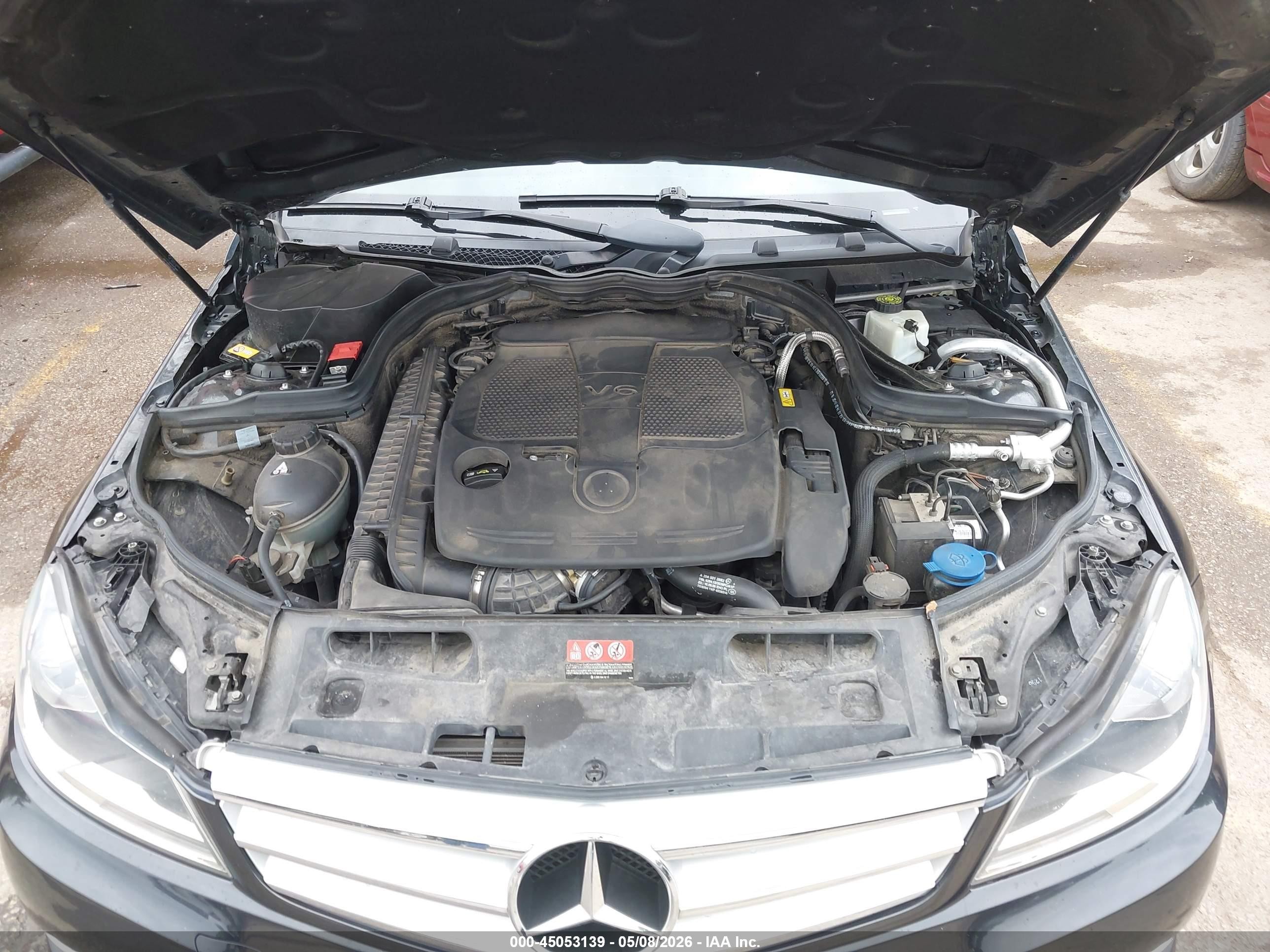 2013 Mercedes-benz C 300 Sport 4matic Gray vin: WDDGF8AB6DG076904