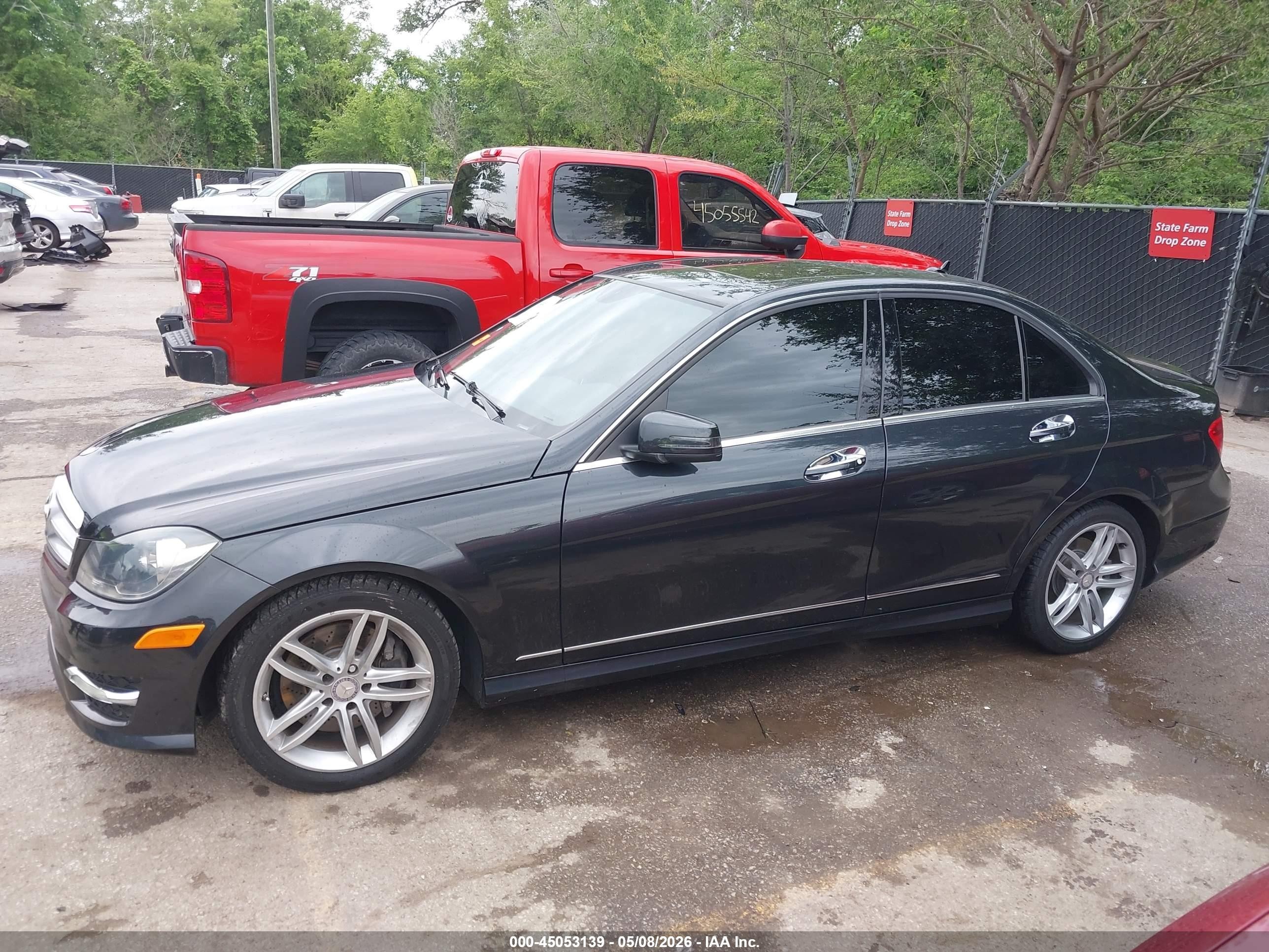 2013 Mercedes-benz C 300 Sport 4matic Gray vin: WDDGF8AB6DG076904