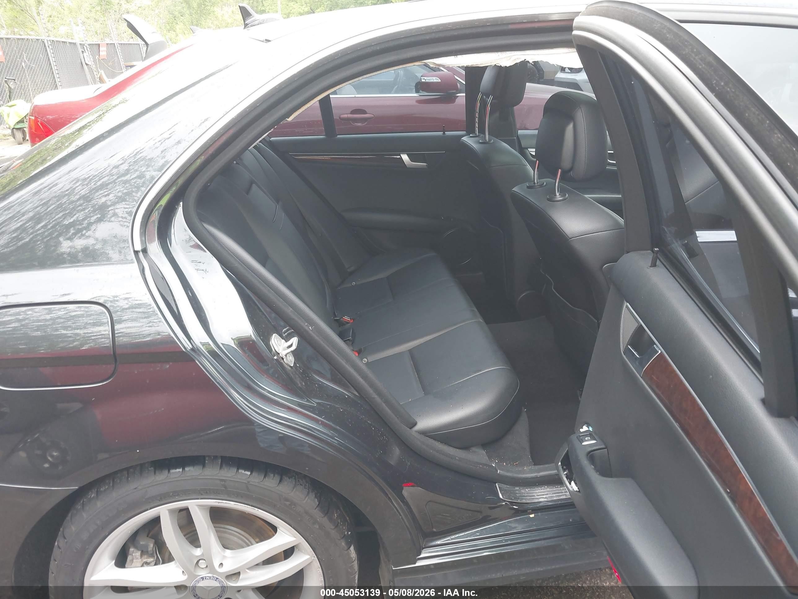 2013 Mercedes-benz C 300 Sport 4matic Gray vin: WDDGF8AB6DG076904