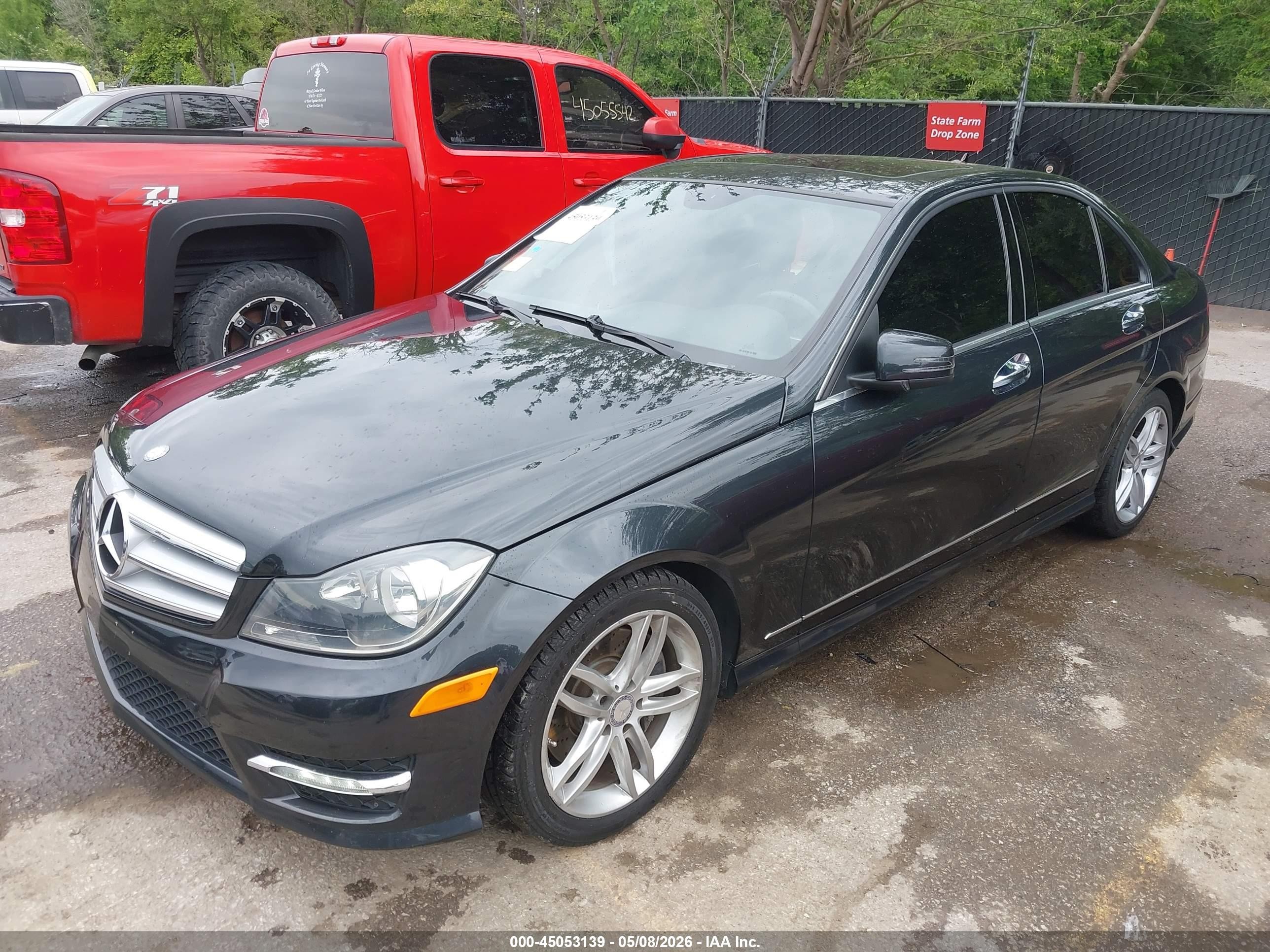 2013 Mercedes-benz C 300 Sport 4matic Gray vin: WDDGF8AB6DG076904