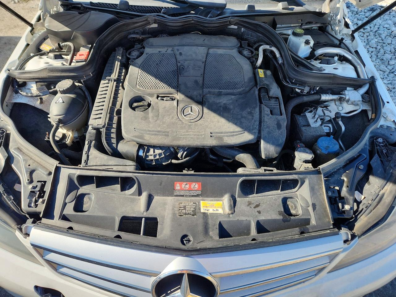 2013 Mercedes-benz C 300 4matic White vin: WDDGF8AB6DG118858