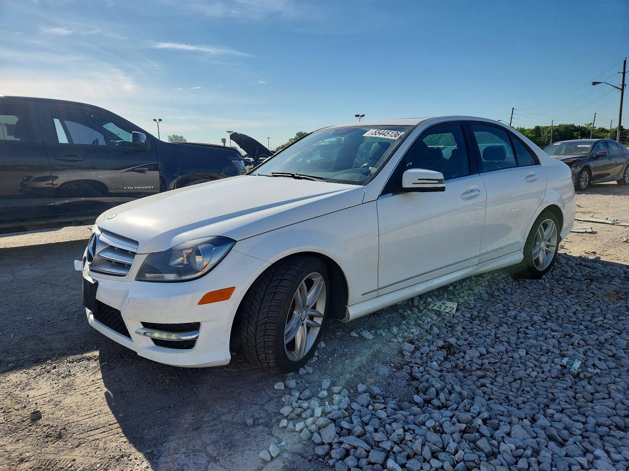 2013 Mercedes-benz C 300 4matic White vin: WDDGF8AB6DG118858
