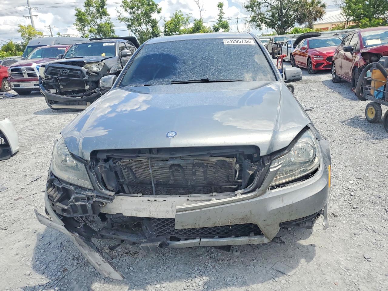 2013 Mercedes-benz C 300 4matic Gray vin: WDDGF8AB6DG120609