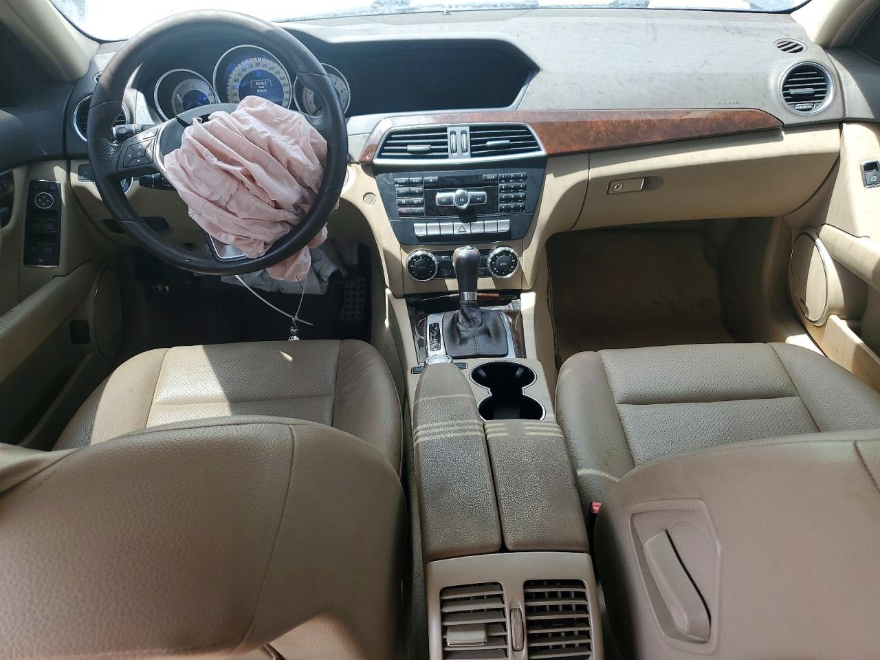 2013 Mercedes-benz C 300 4matic Gray vin: WDDGF8AB6DG120609