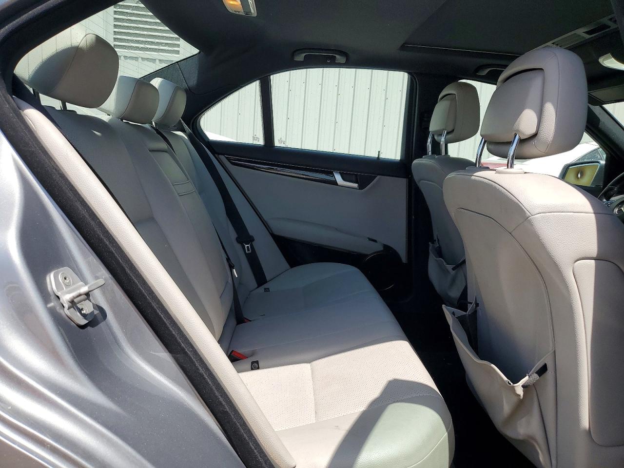 2013 Mercedes-benz C 300 4matic Gray vin: WDDGF8AB6DG141850