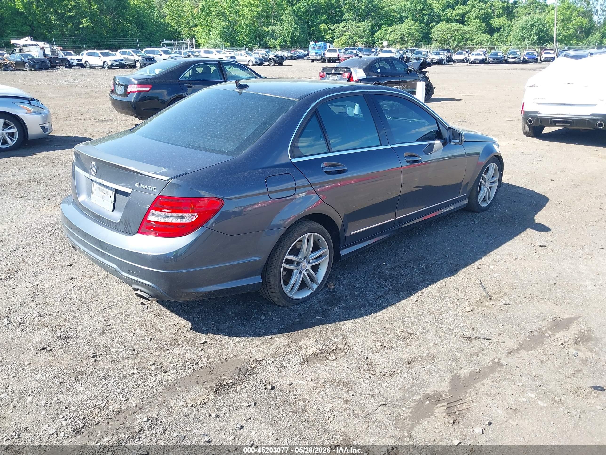 2013 Mercedes-benz C 300 Sport 4matic Gray vin: WDDGF8AB6DR245436