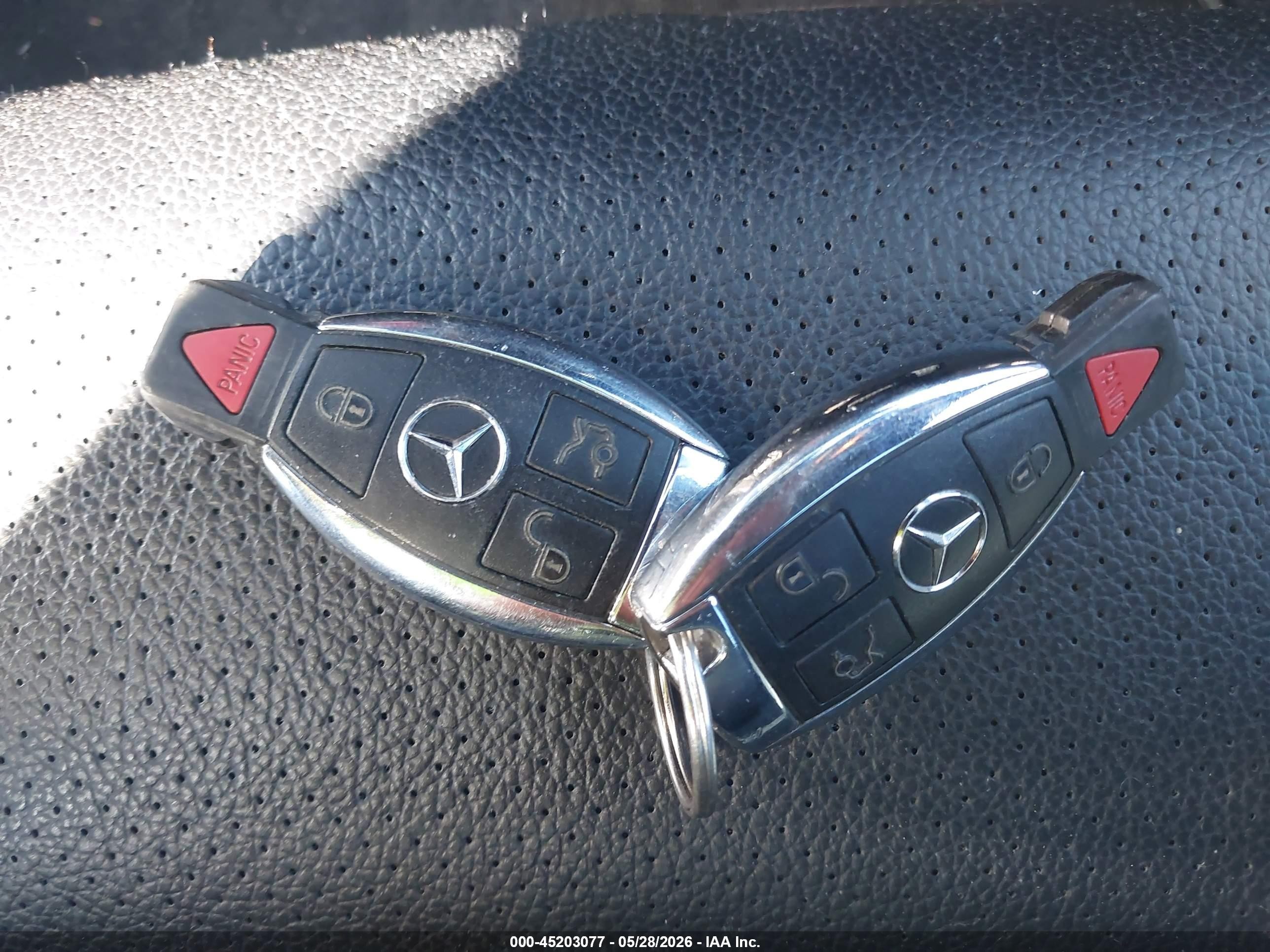 2013 Mercedes-benz C 300 Sport 4matic Gray vin: WDDGF8AB6DR245436
