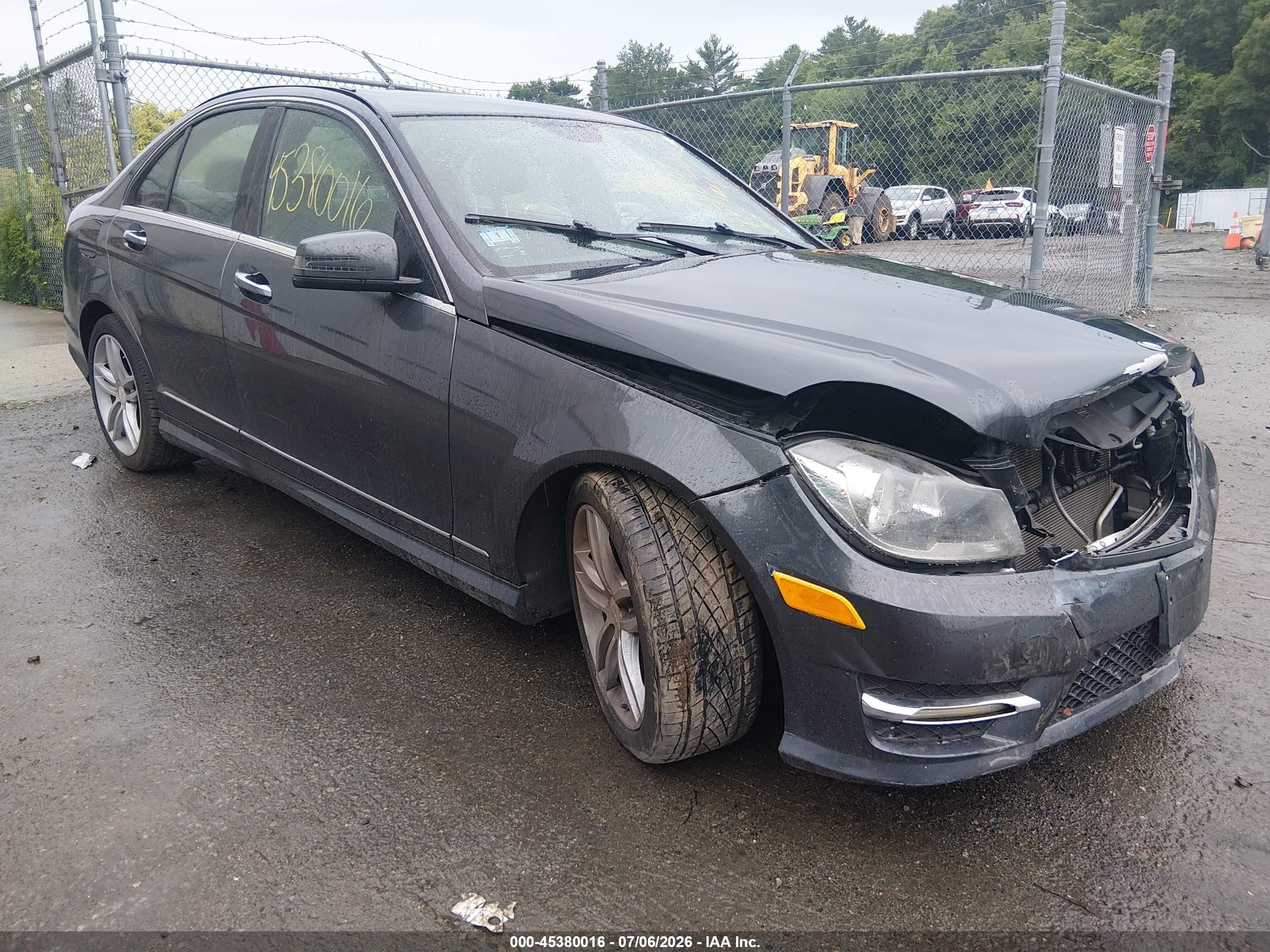 2013 Mercedes-benz C 300 Sport 4matic Gray vin: WDDGF8AB6DR252306