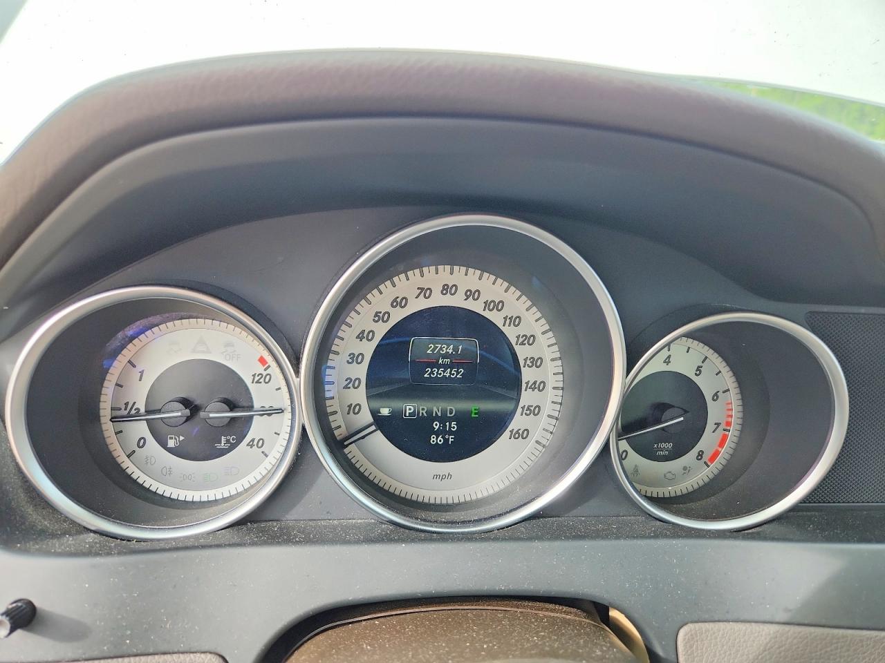2013 Mercedes-benz C 300 4matic White vin: WDDGF8AB6DR271678