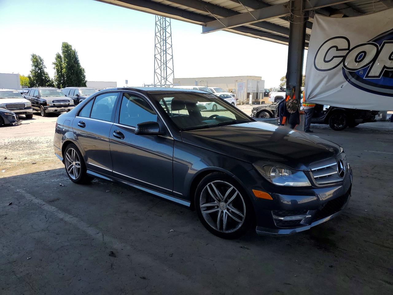 2013 Mercedes-benz C 300 4matic Gray vin: WDDGF8AB6DR273320