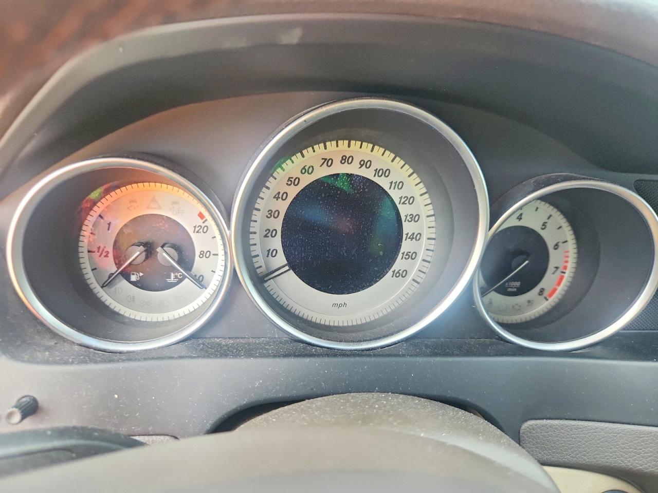 2013 Mercedes-benz C 300 4matic White vin: WDDGF8AB6DR278100