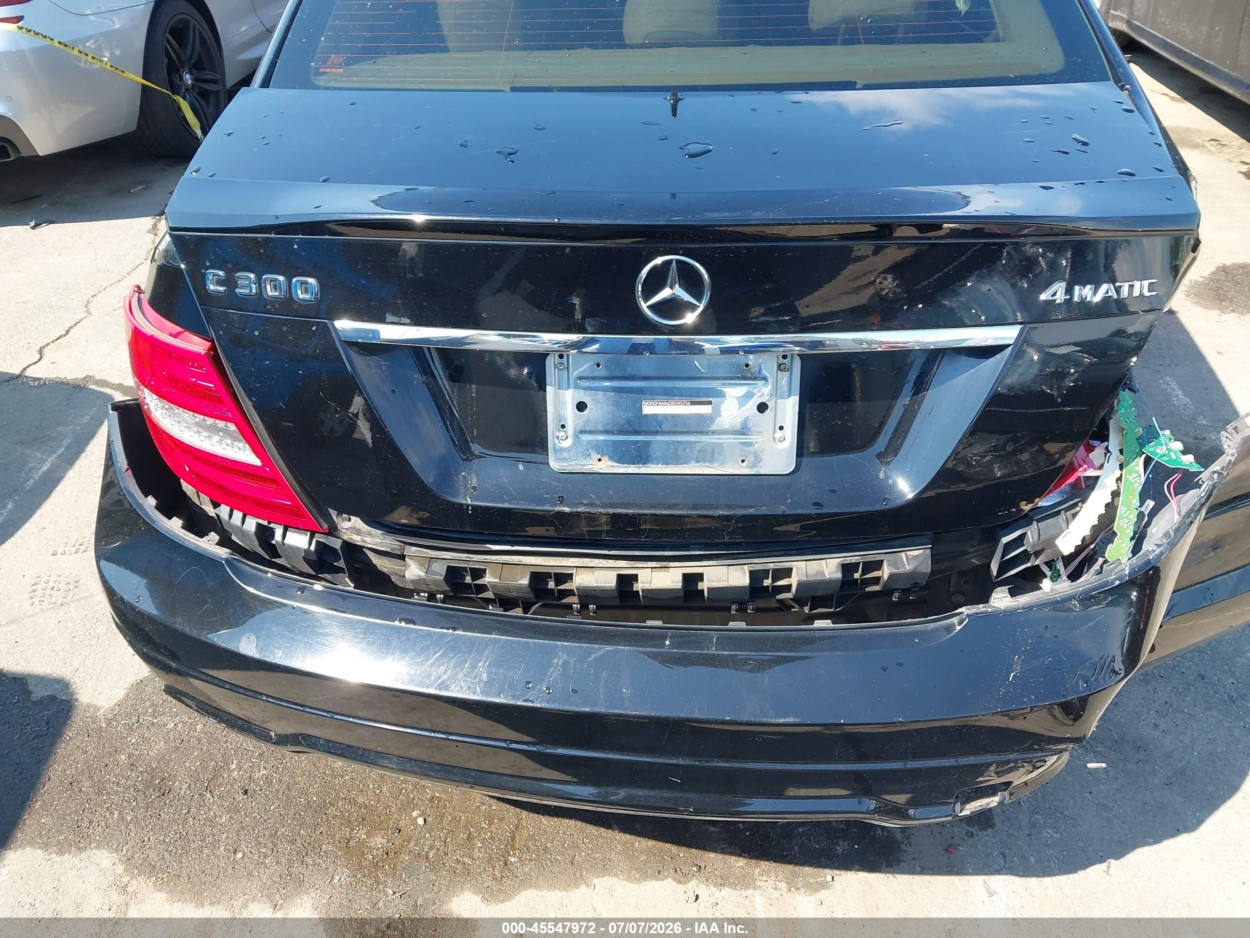 2013 Mercedes-benz C 300 Luxury 4matic/sport 4matic White vin: WDDGF8AB6DR285256