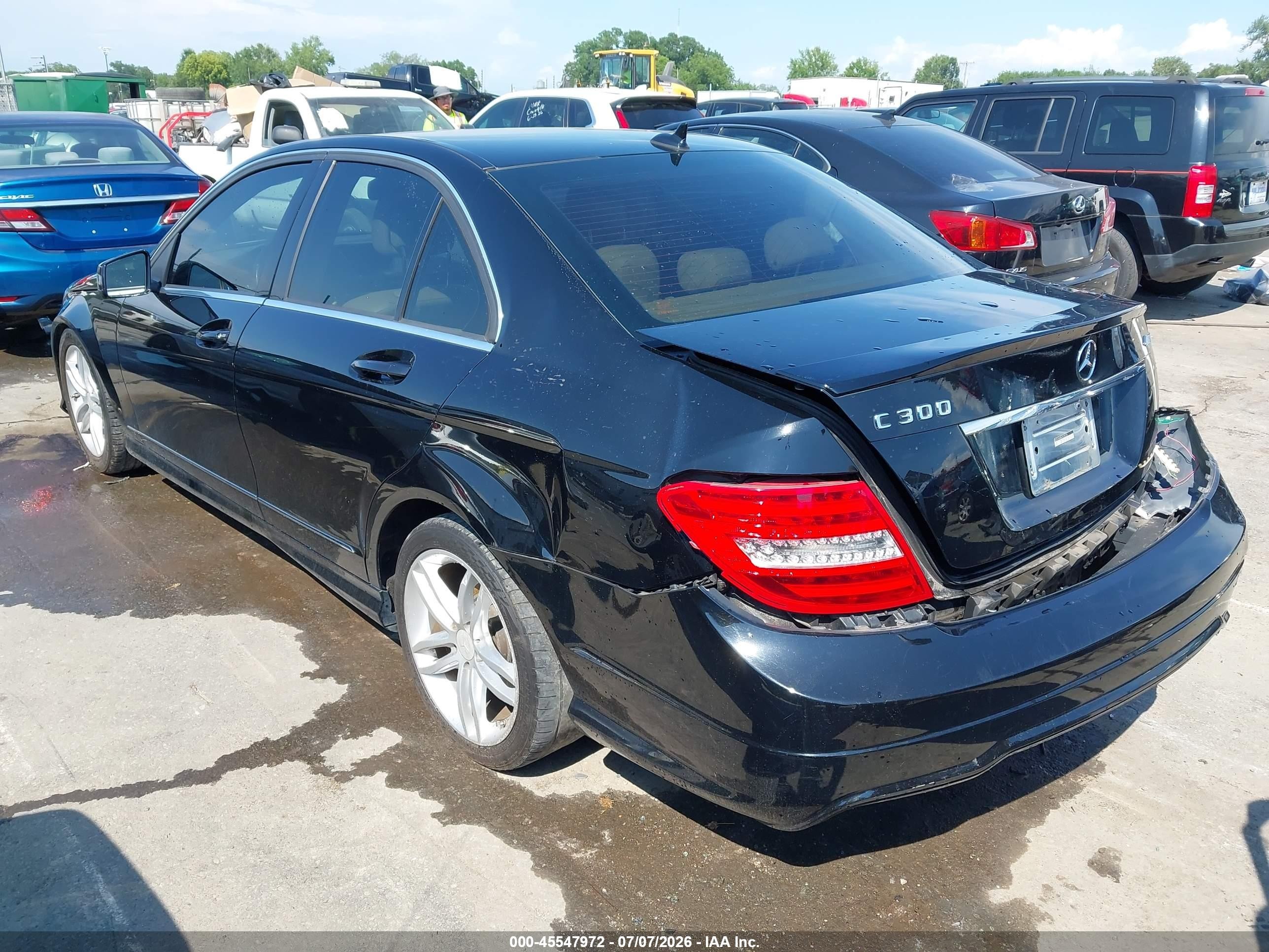 2013 Mercedes-benz C 300 Luxury 4matic/sport 4matic White vin: WDDGF8AB6DR285256