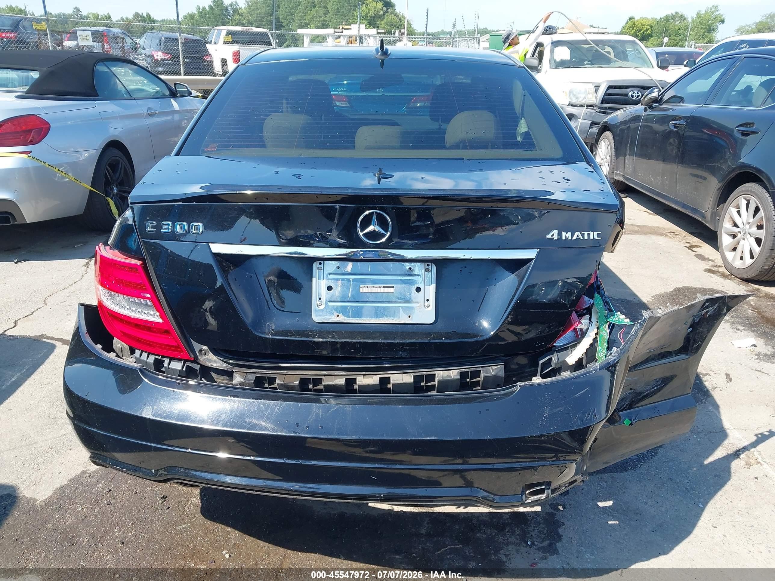 2013 Mercedes-benz C 300 Luxury 4matic/sport 4matic White vin: WDDGF8AB6DR285256