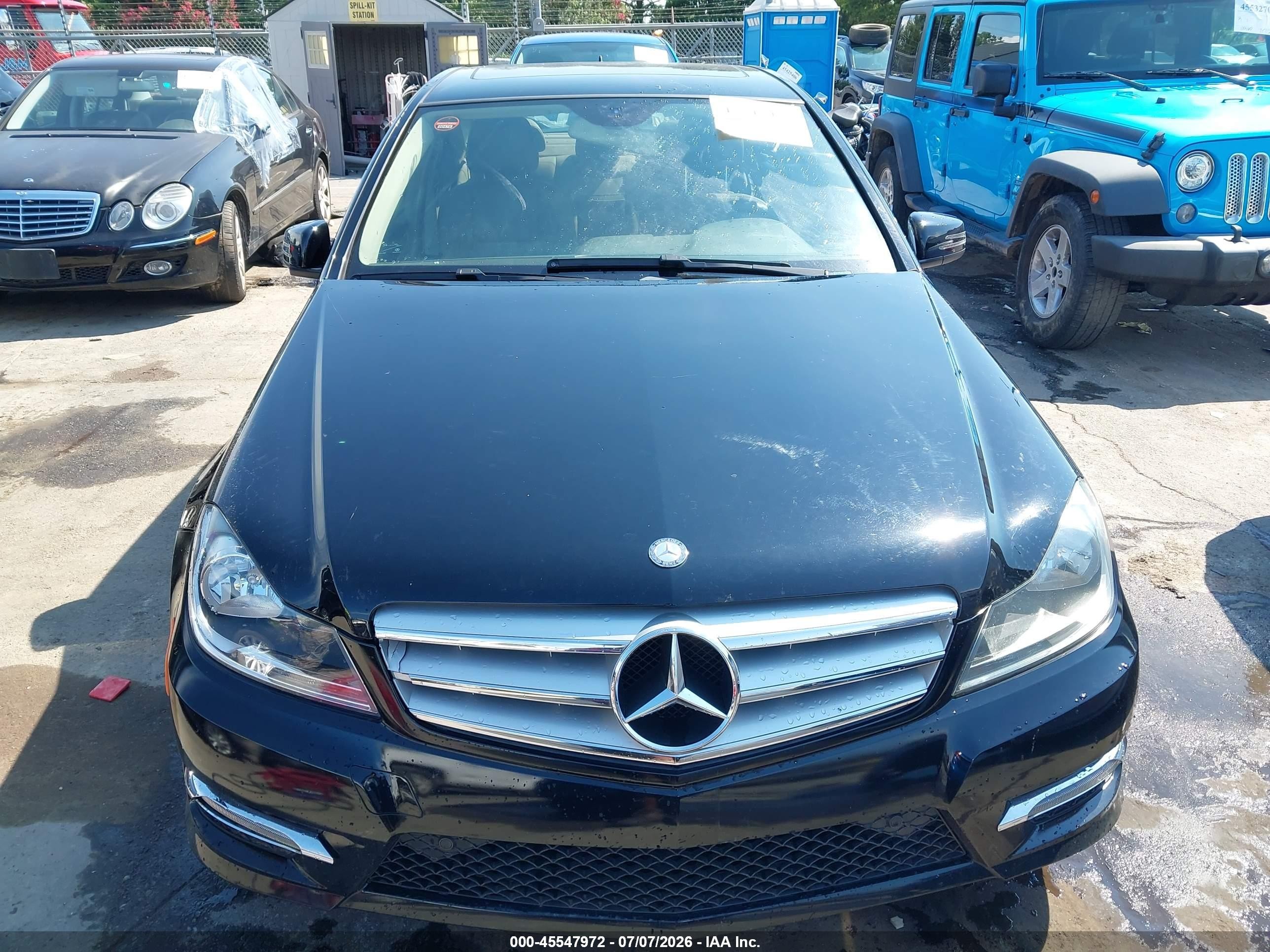 2013 Mercedes-benz C 300 Luxury 4matic/sport 4matic White vin: WDDGF8AB6DR285256