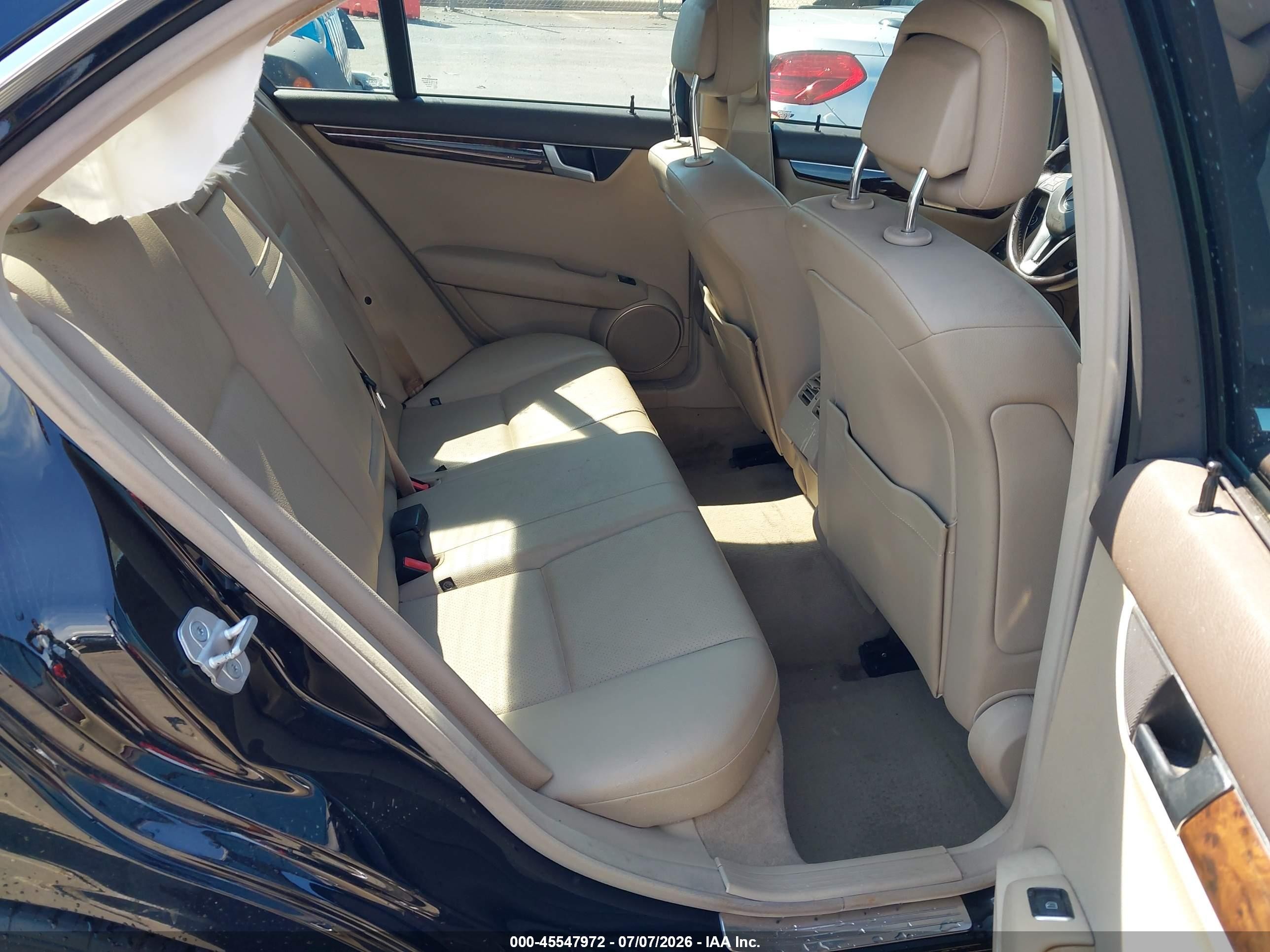 2013 Mercedes-benz C 300 Luxury 4matic/sport 4matic White vin: WDDGF8AB6DR285256