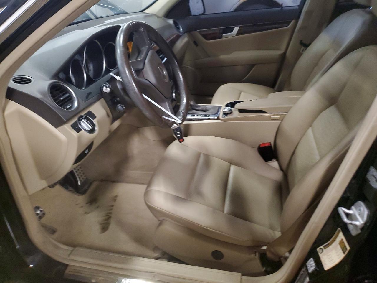 2013 Mercedes-benz C 300 4matic Black vin: WDDGF8AB6DR285919