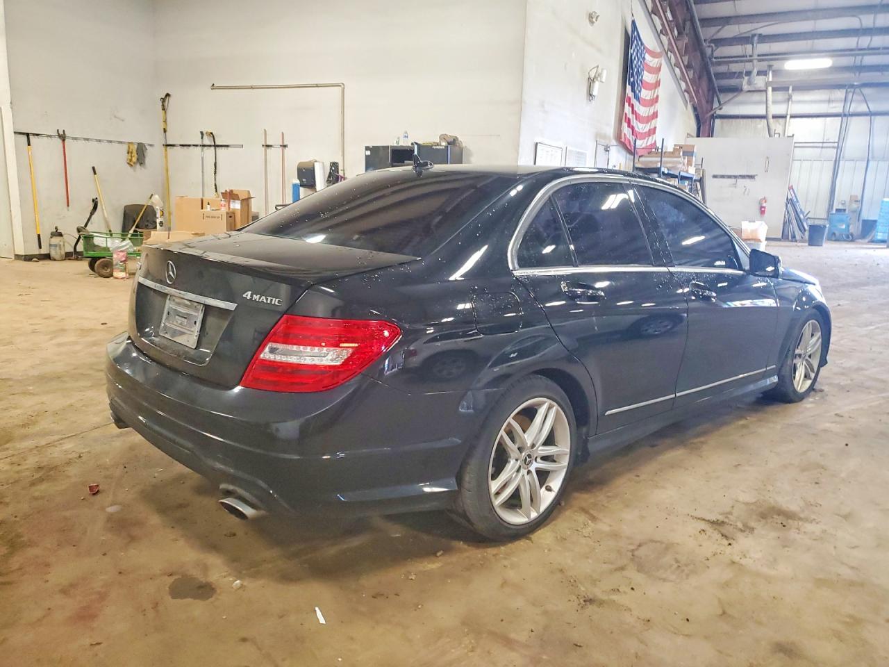 2013 Mercedes-benz C 300 4matic Black vin: WDDGF8AB6DR285919
