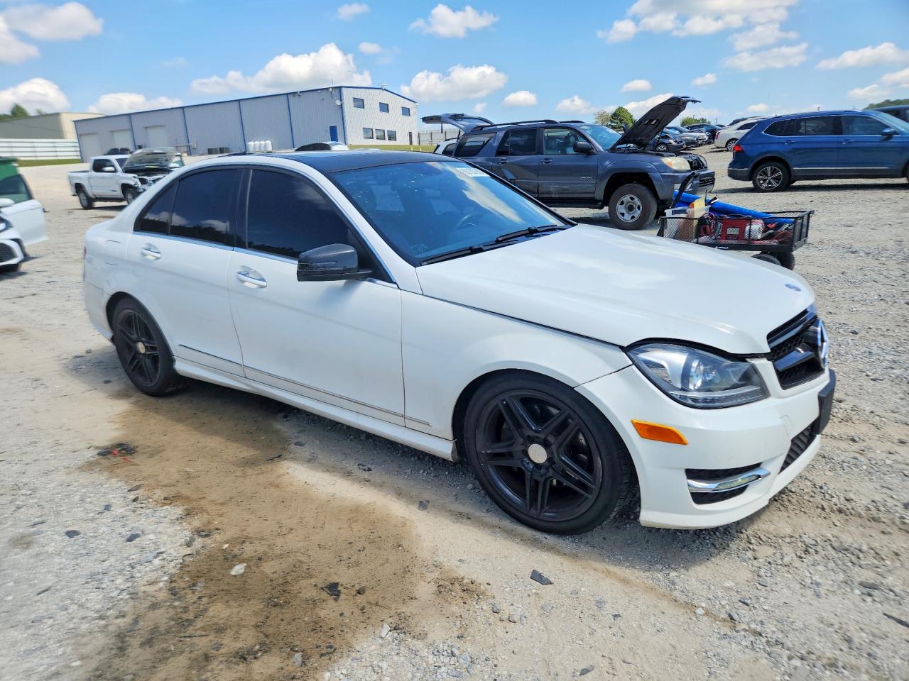 2013 Mercedes-benz C 300 4matic White vin: WDDGF8AB6DR288965