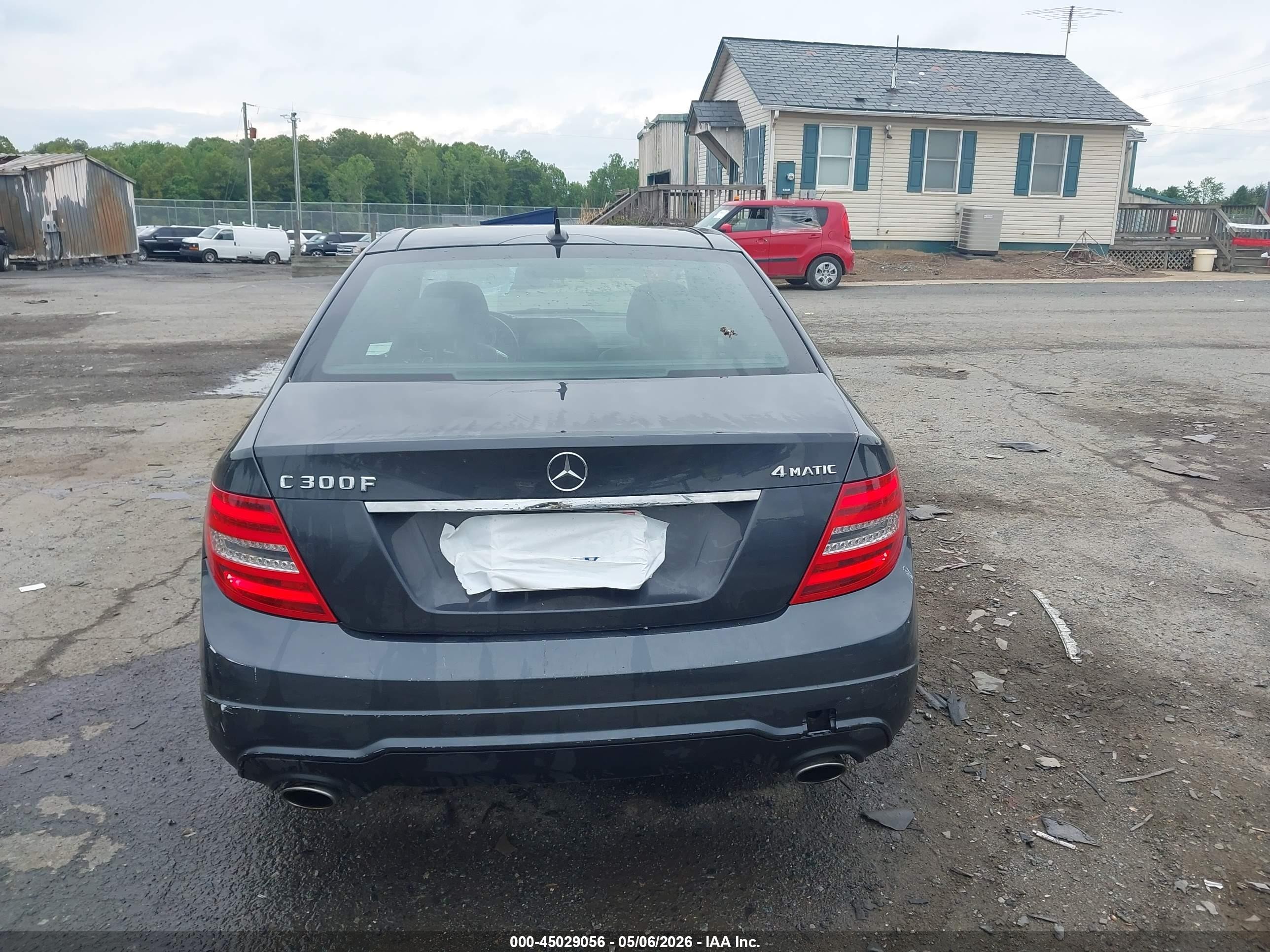 2013 Mercedes-benz C 300 Sport 4matic Синий vin: WDDGF8AB6DR296709