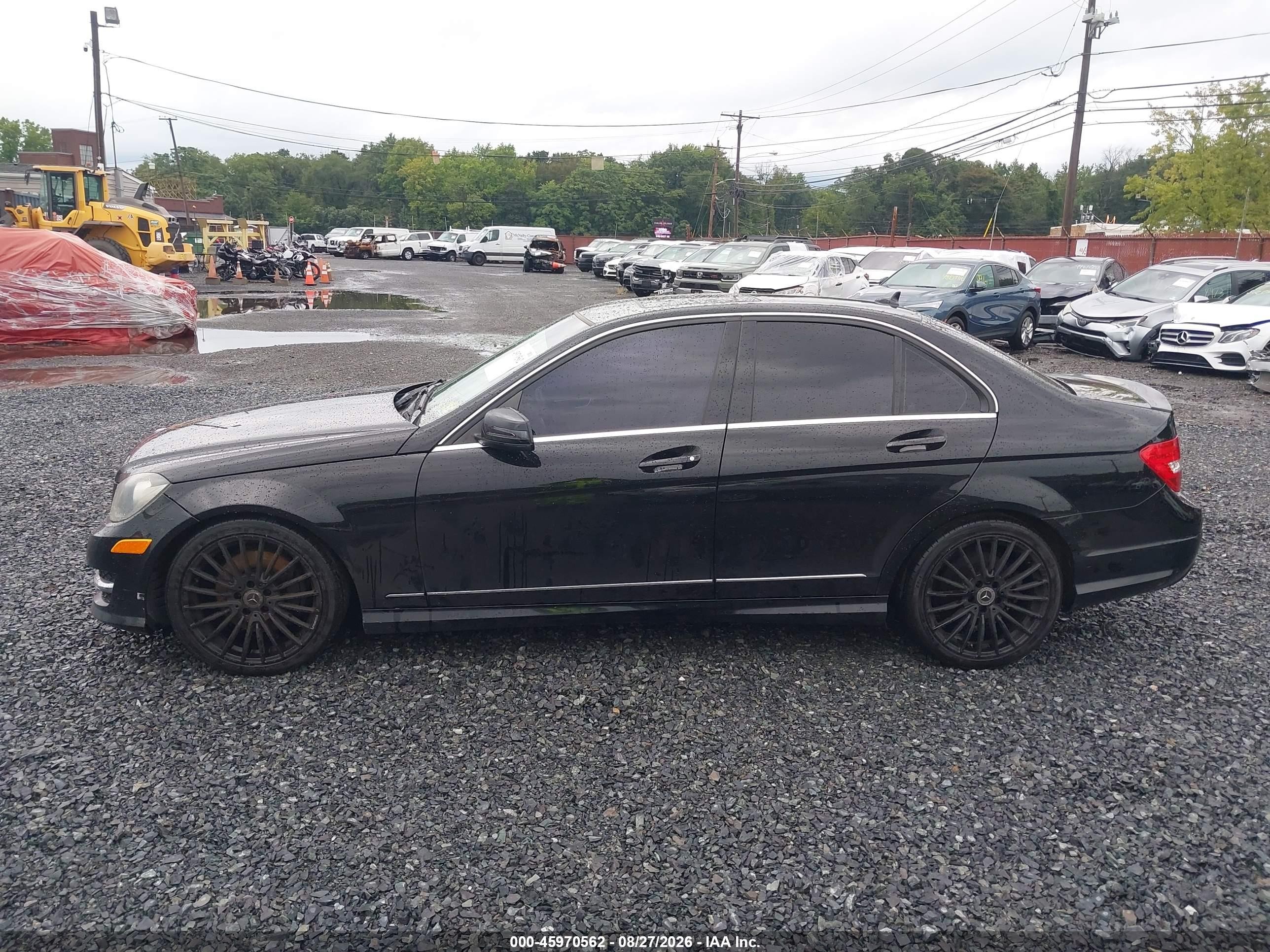 2013 Mercedes-benz C 300 Sport 4matic Black vin: WDDGF8AB6DR299030