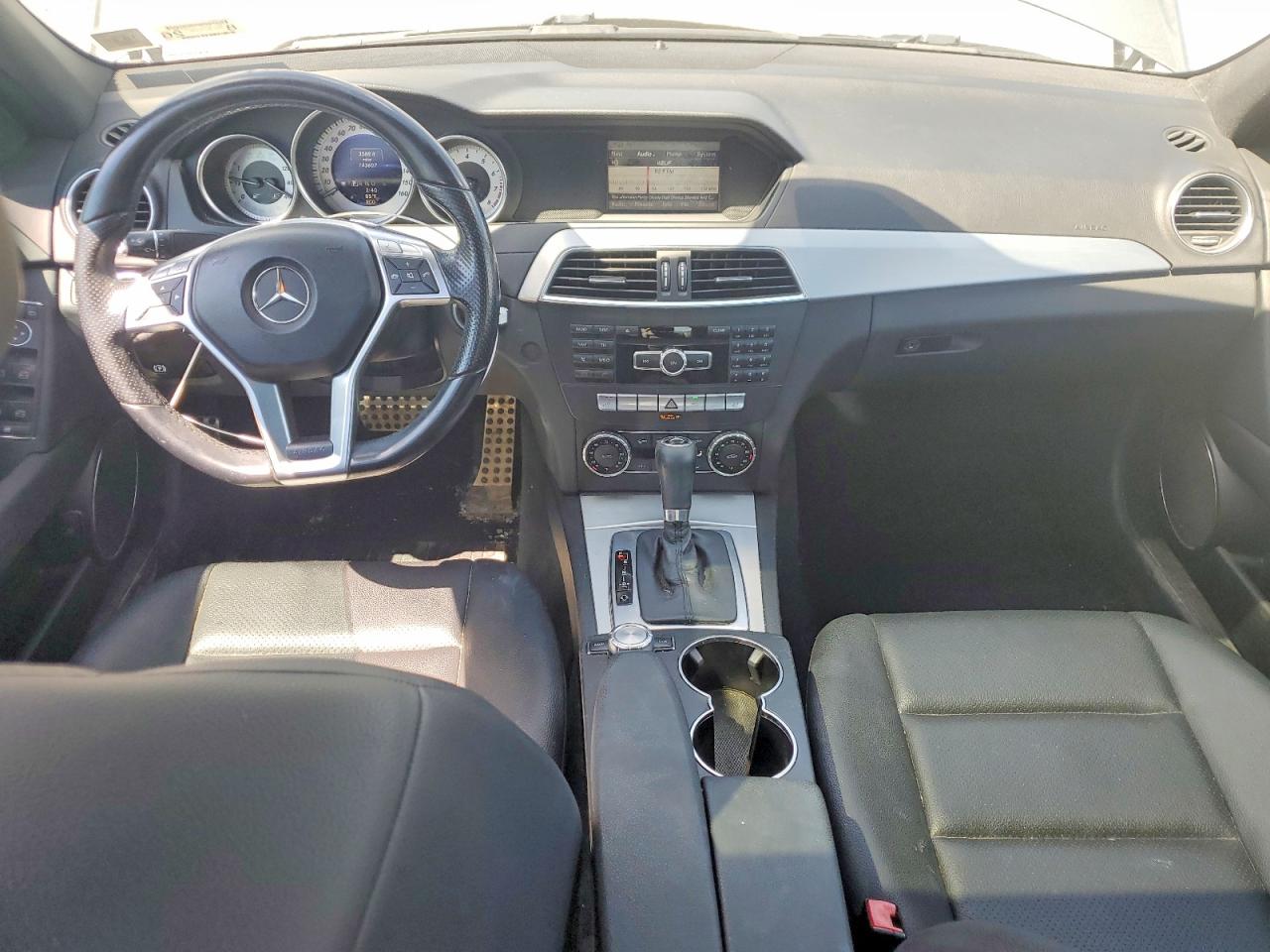2013 Mercedes-benz C 300 4matic Серебряный vin: WDDGF8AB6DR301357