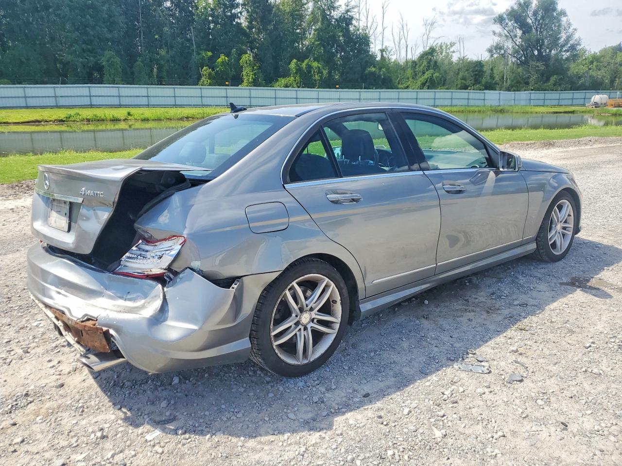 2013 Mercedes-benz C 300 4matic Серебряный vin: WDDGF8AB6DR301357