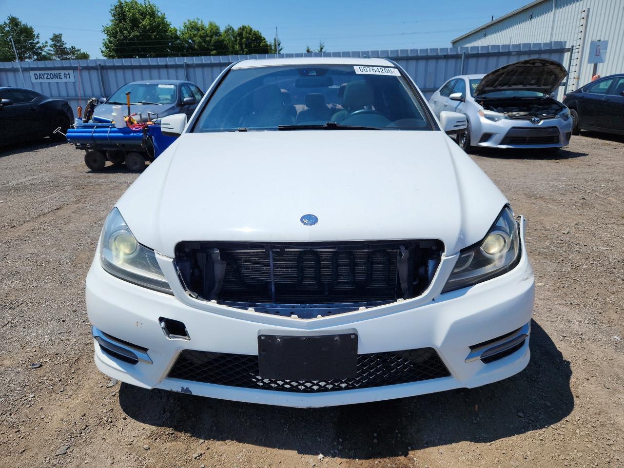 2014 Mercedes-benz C 300 4matic Белый vin: WDDGF8AB6EA915597