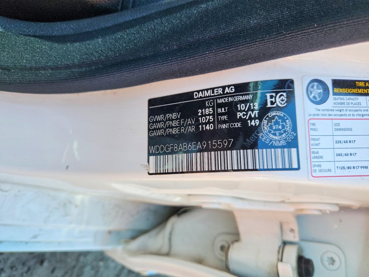 2014 Mercedes-benz C 300 4matic Белый vin: WDDGF8AB6EA915597