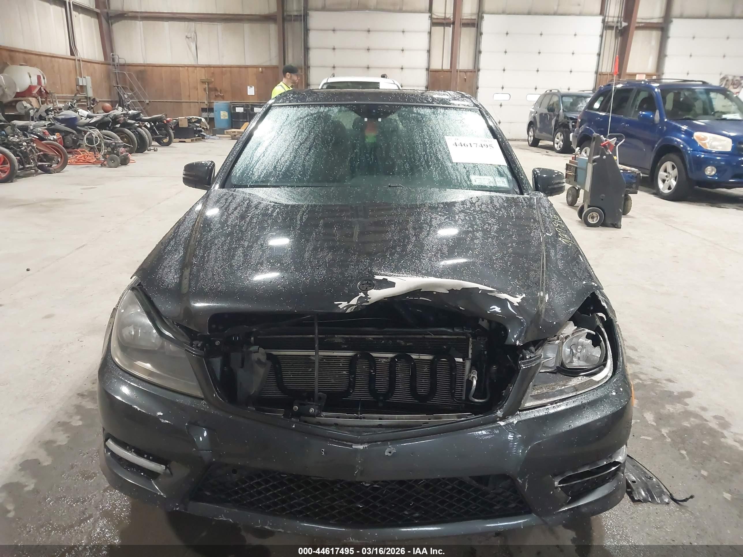 2014 Mercedes-benz C 300 Sport 4matic Серый vin: WDDGF8AB6EA927815