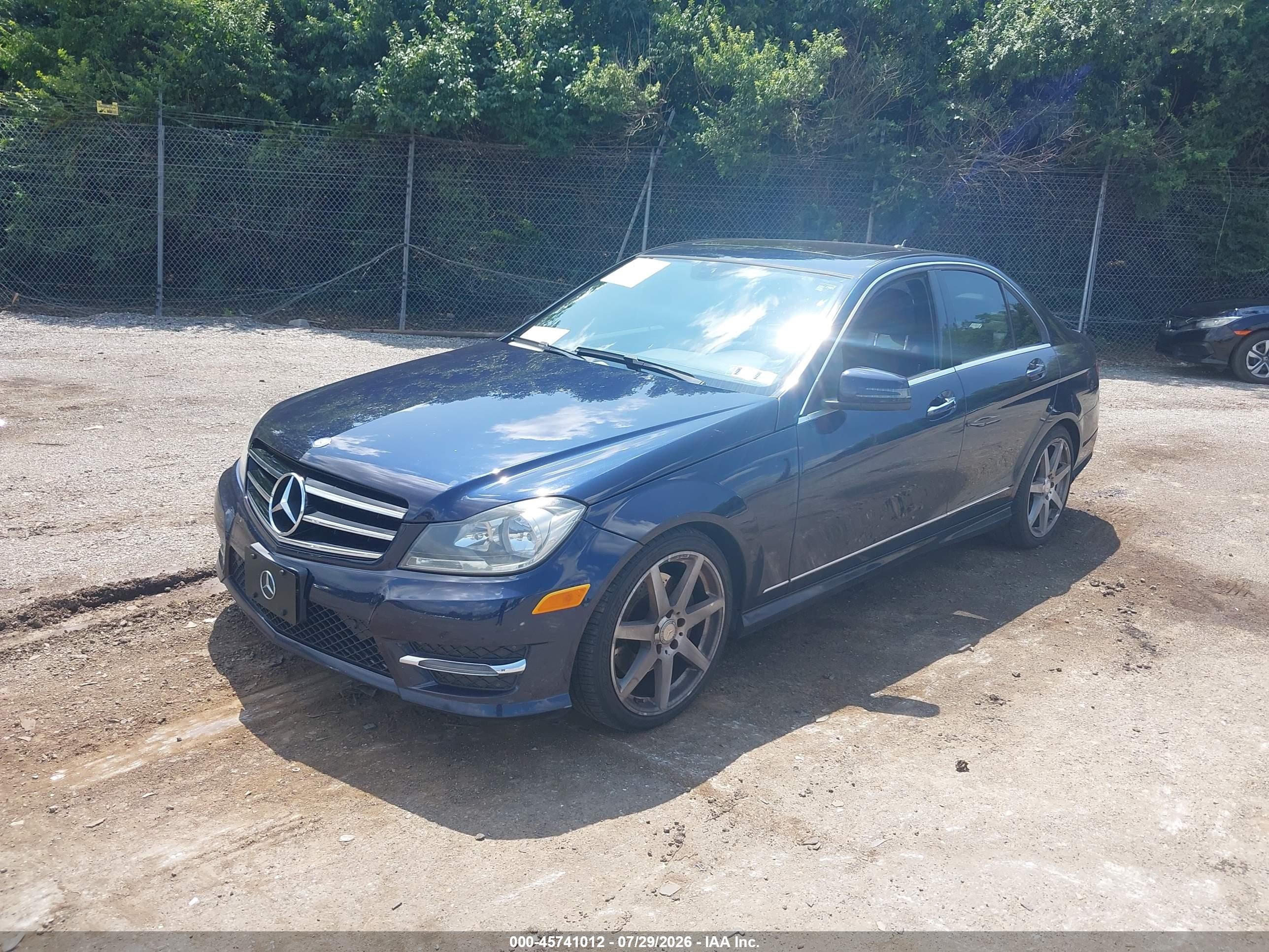 2014 Mercedes-benz C 300 Sport 4matic Blue vin: WDDGF8AB6EA964914