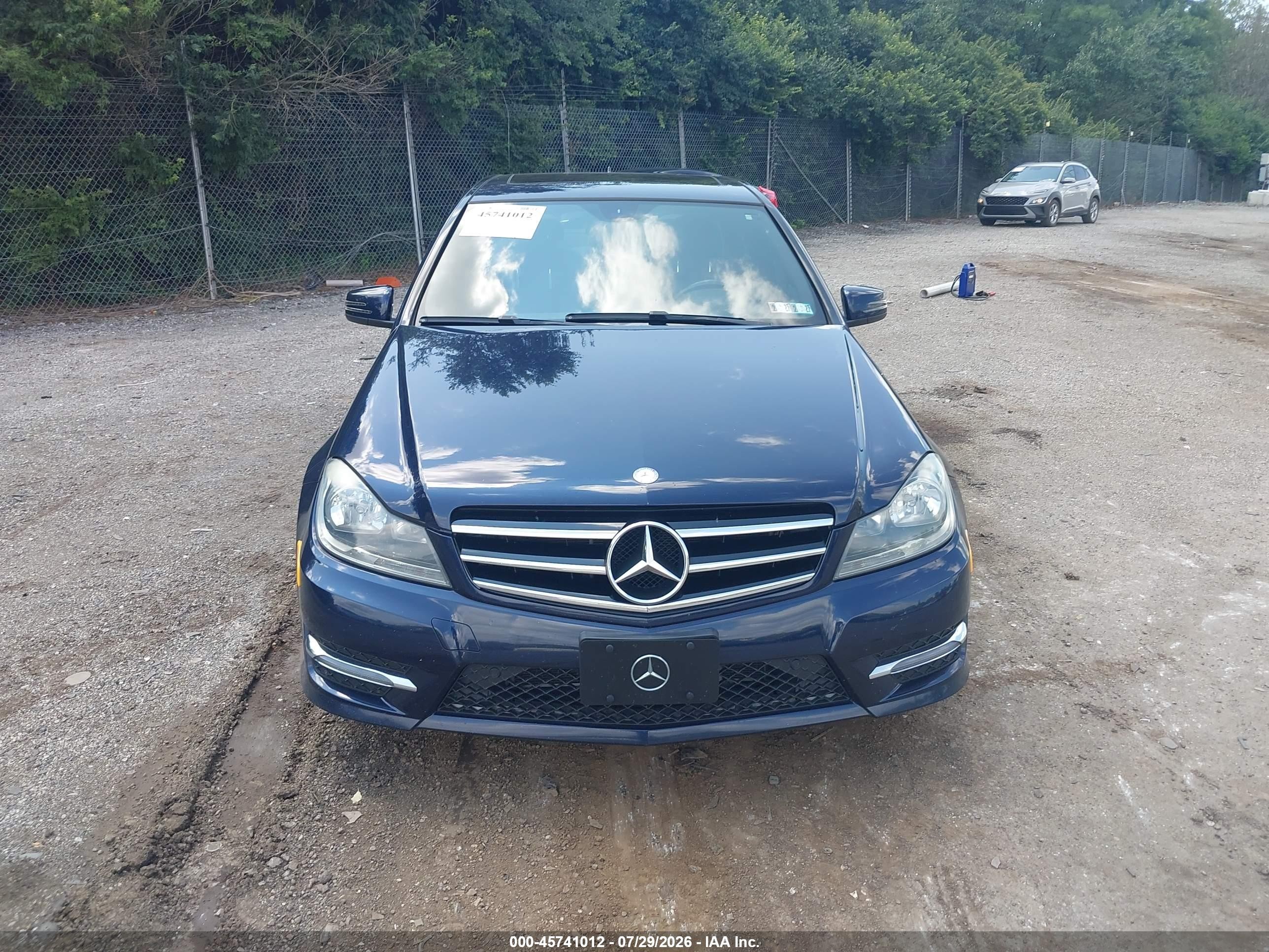 2014 Mercedes-benz C 300 Sport 4matic Blue vin: WDDGF8AB6EA964914