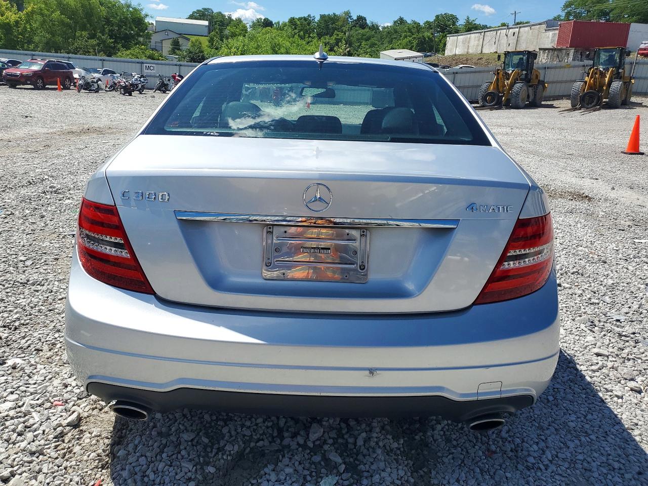 2014 Mercedes-benz C 300 4matic Silver vin: WDDGF8AB6EG188149