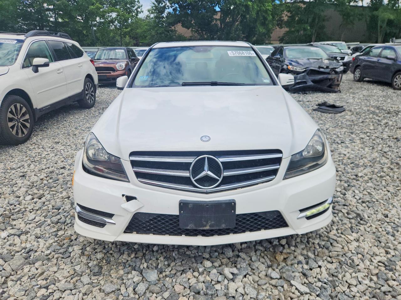 2014 Mercedes-benz C 300 4matic White vin: WDDGF8AB6ER317155